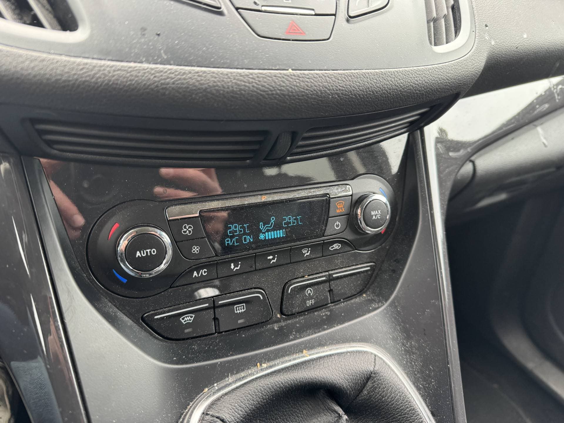 Ford Kuga thumbnail 16