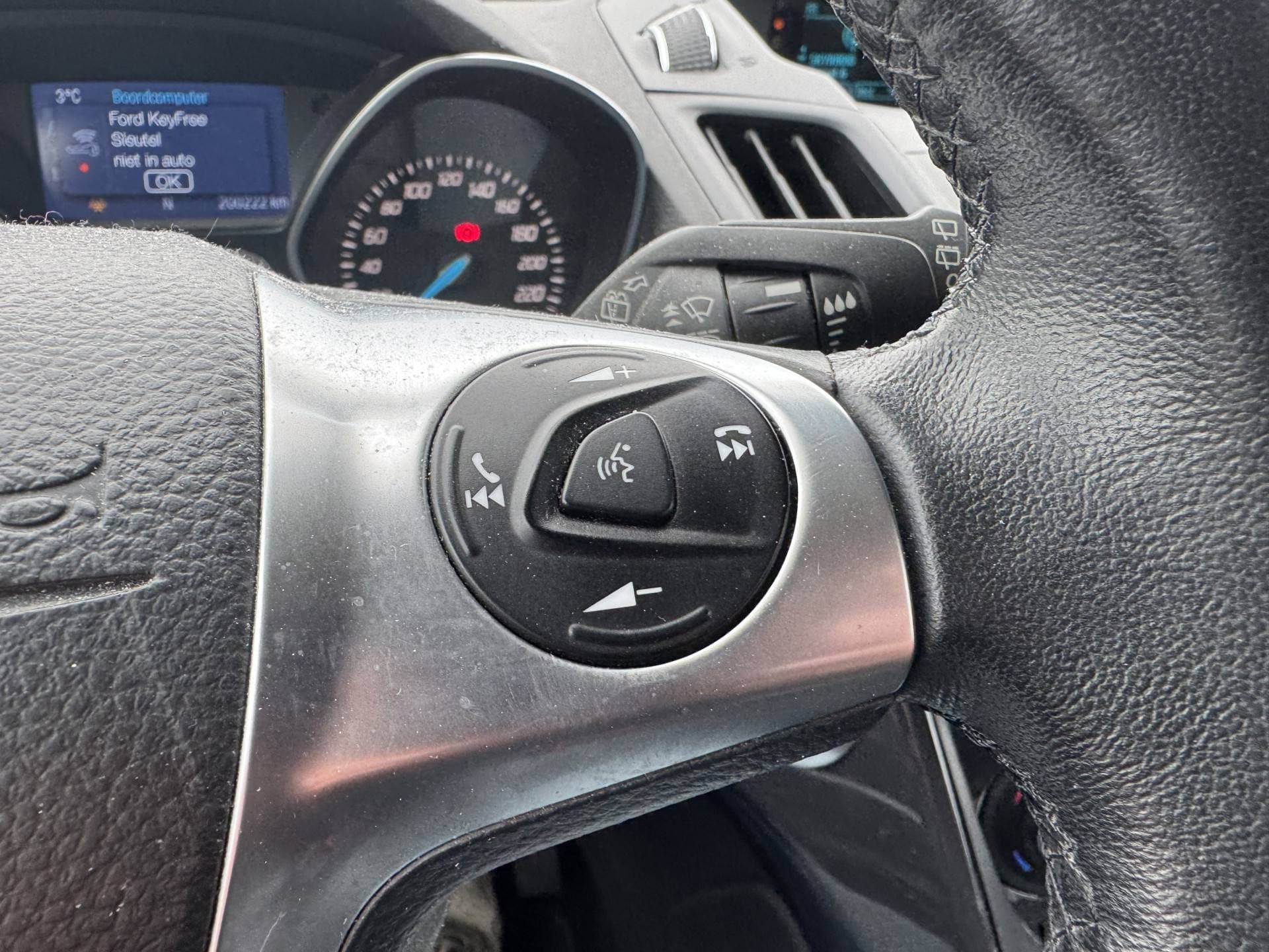 Ford Kuga thumbnail 20