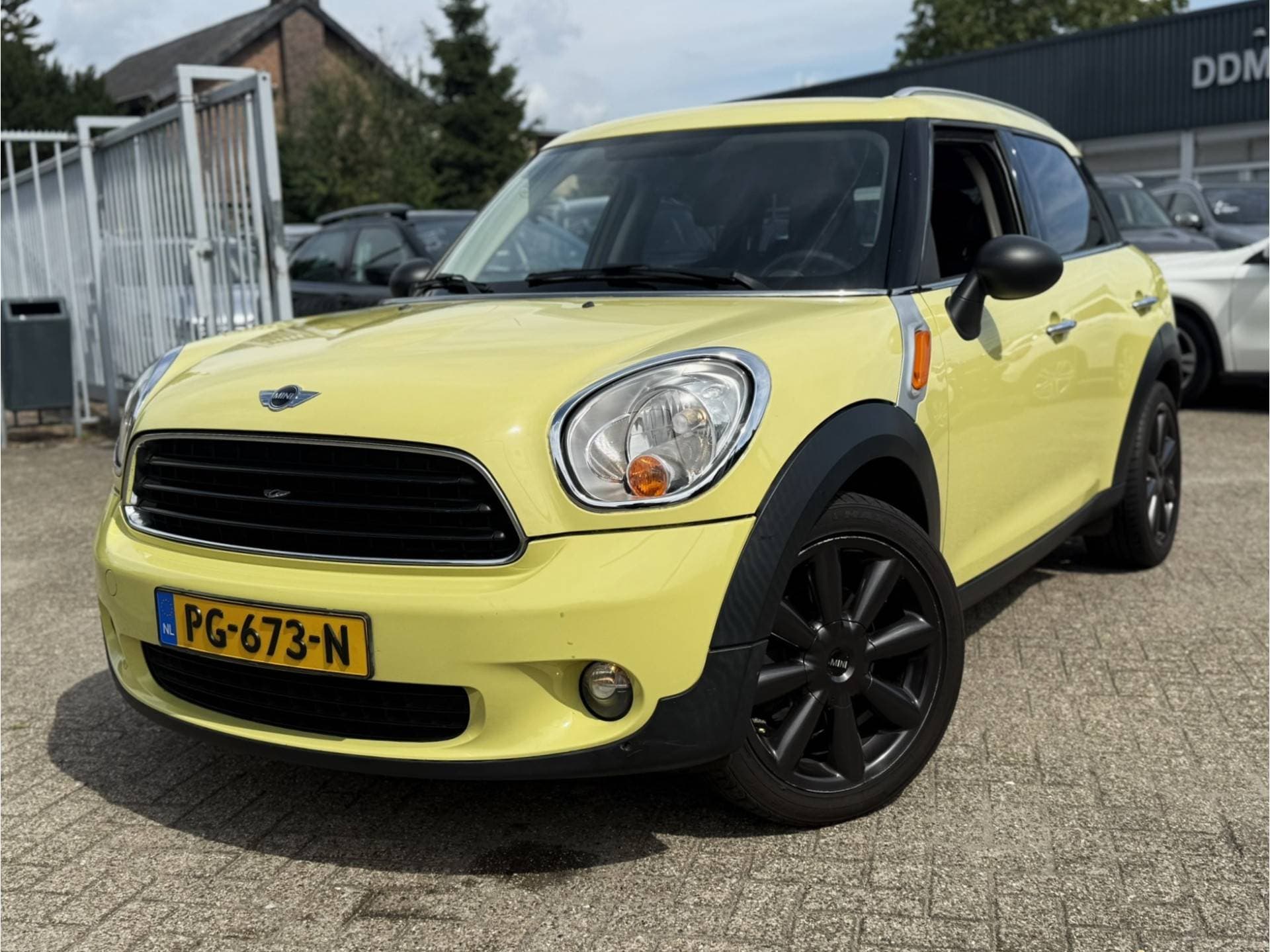 Mini Countryman thumbnail 2