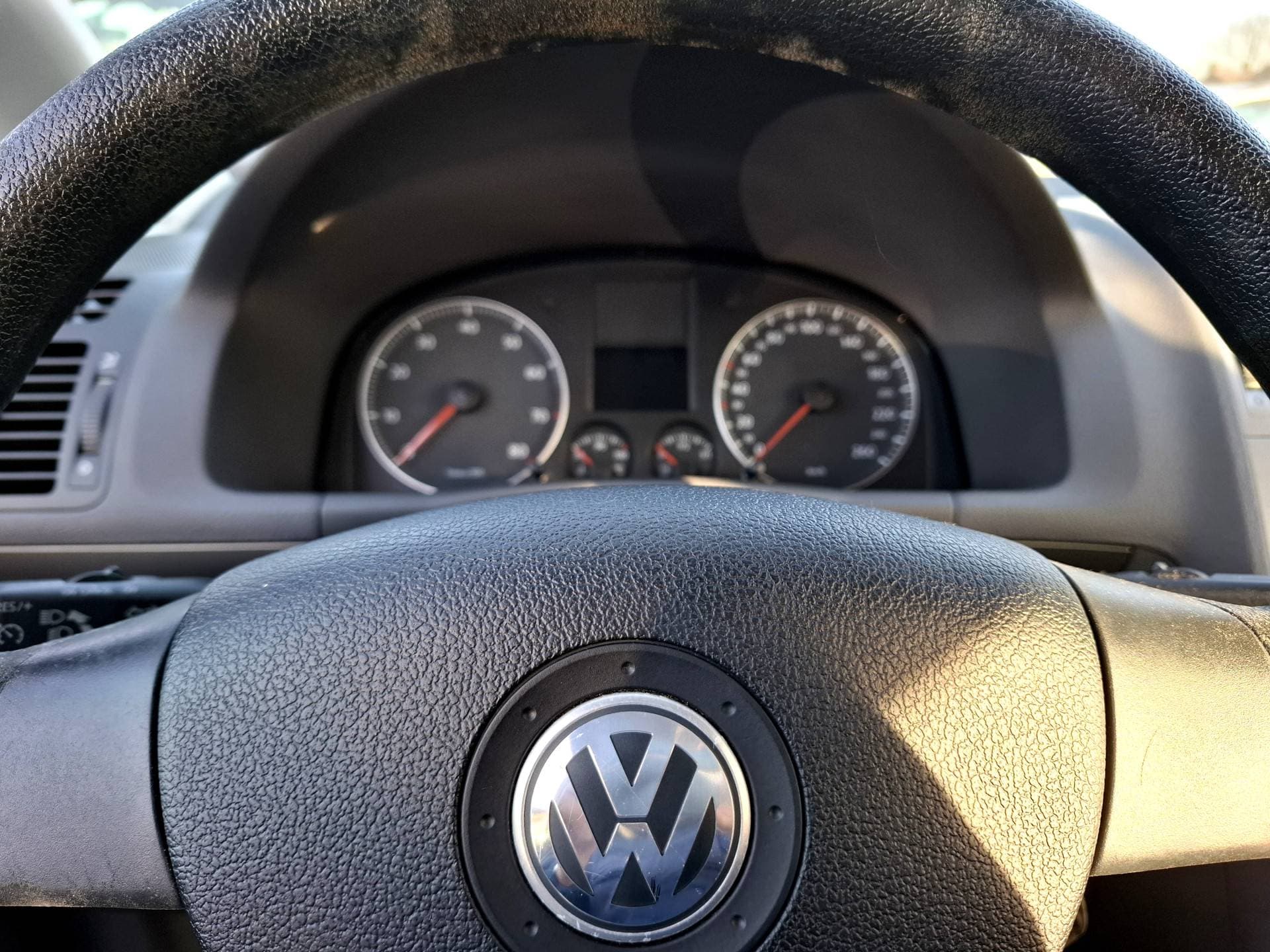 Volkswagen Touran thumbnail 3