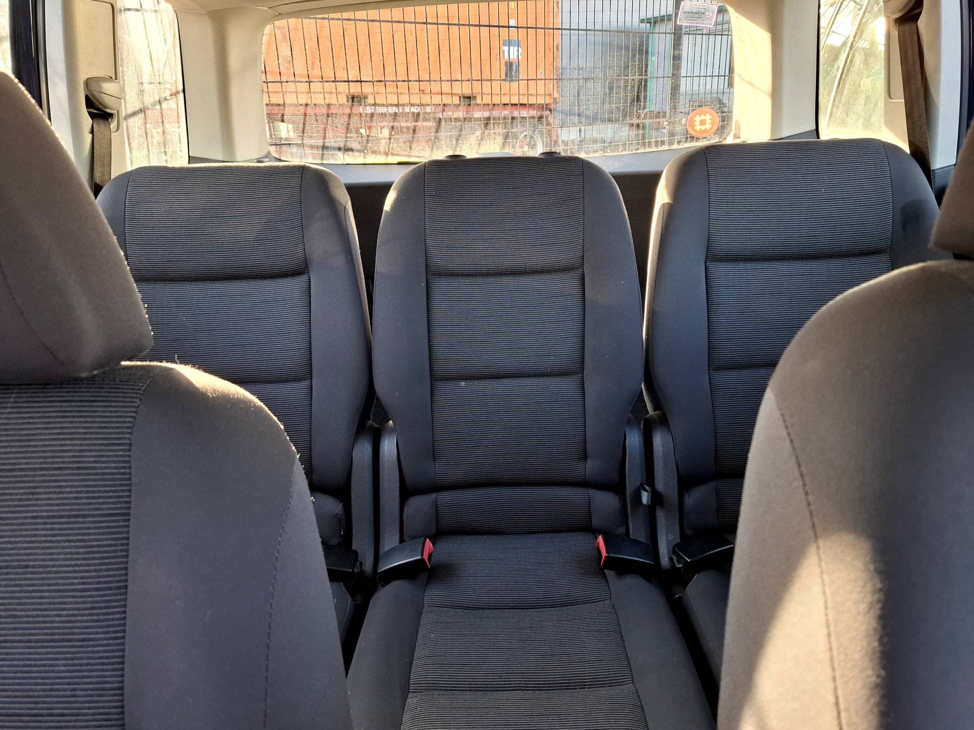 Volkswagen Touran thumbnail 8