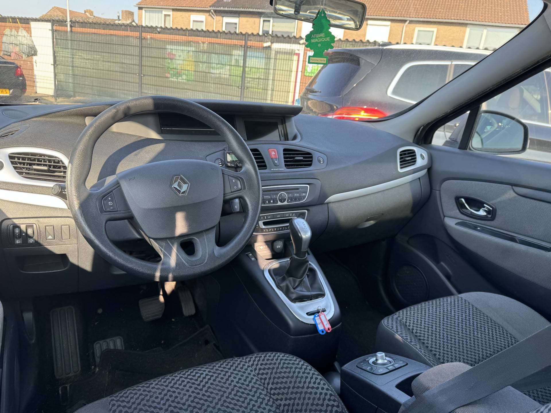 Renault Scénic thumbnail 20