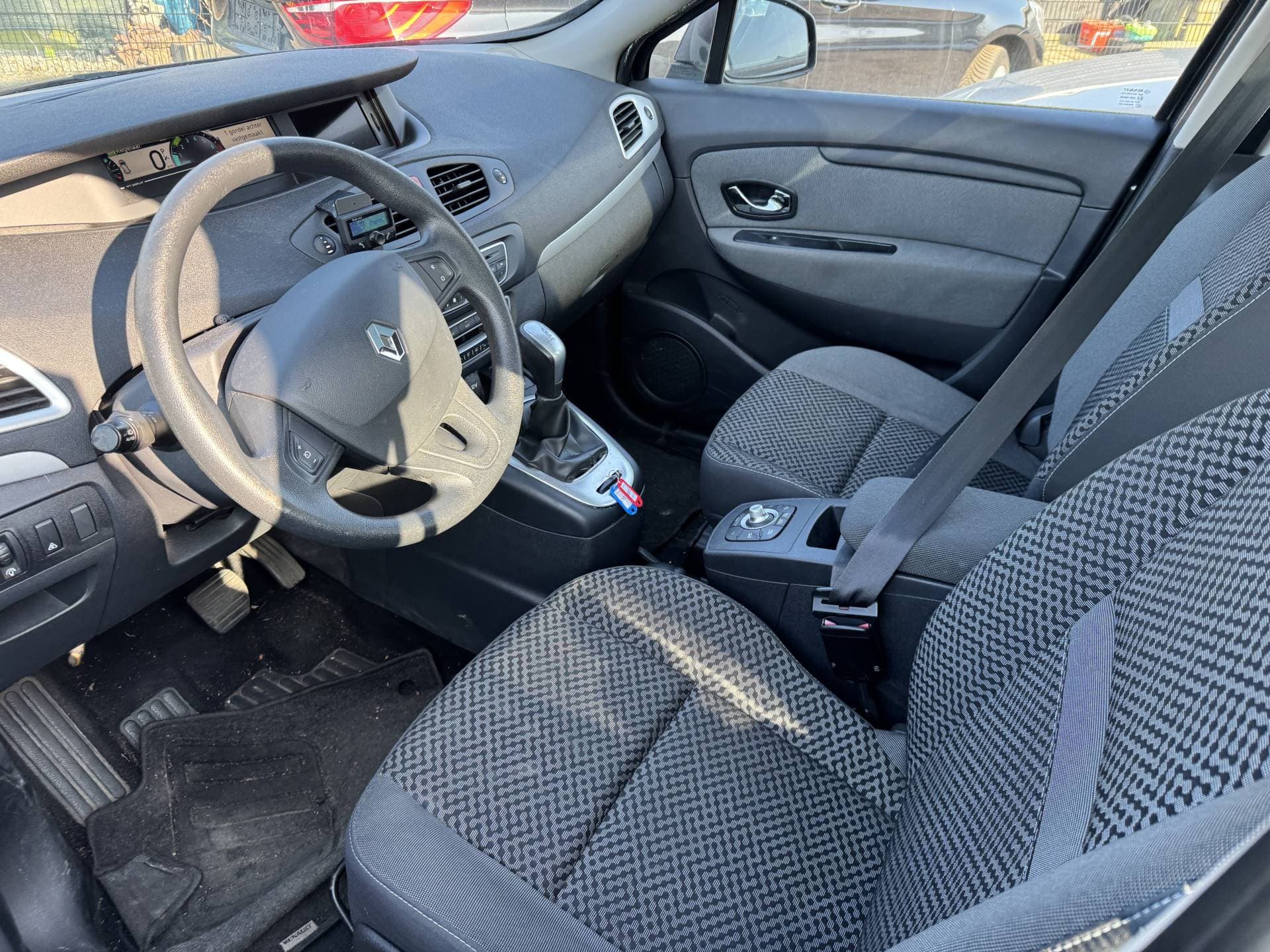 Renault Scénic thumbnail 5