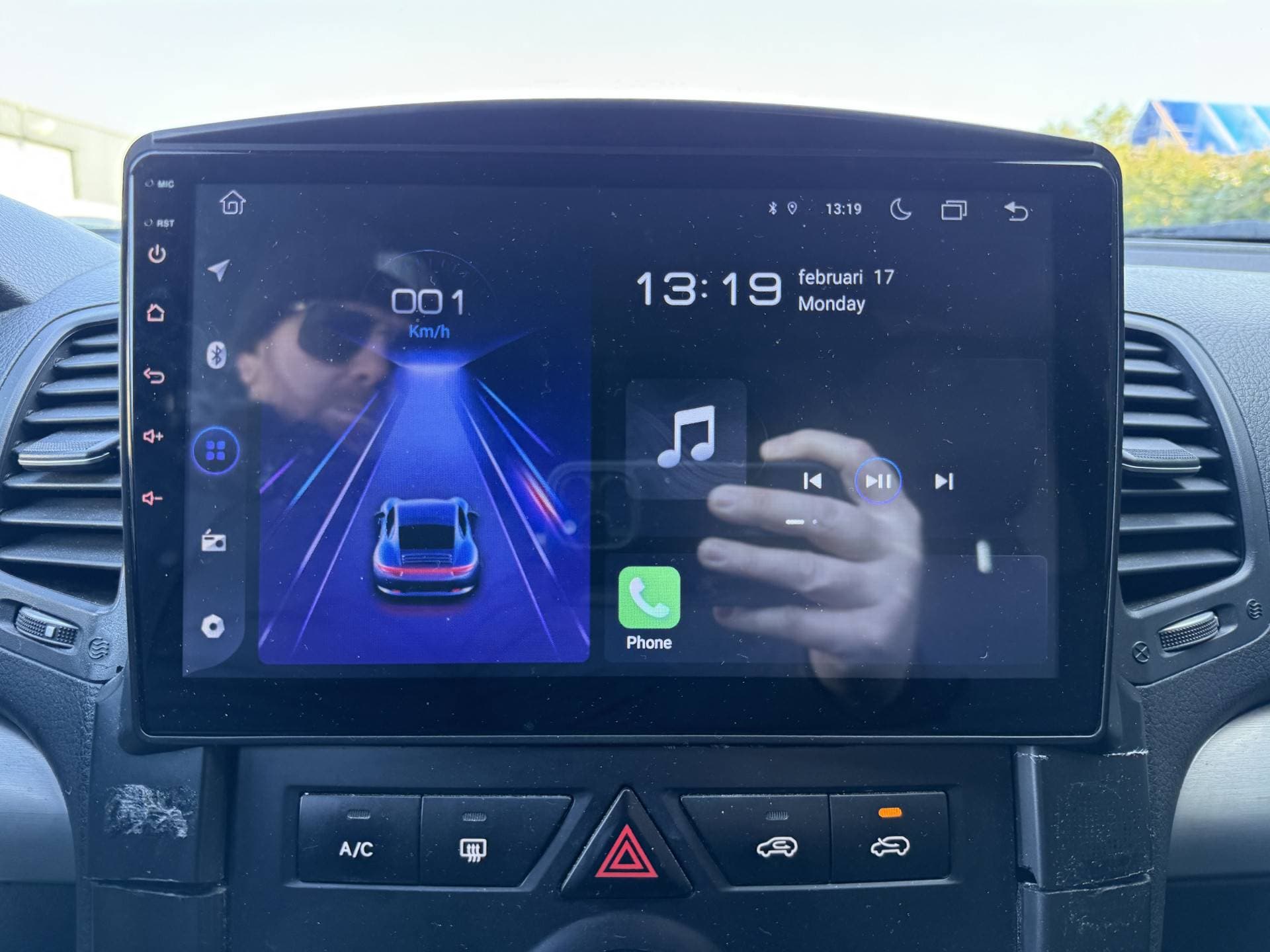 Kia Sorento thumbnail 17