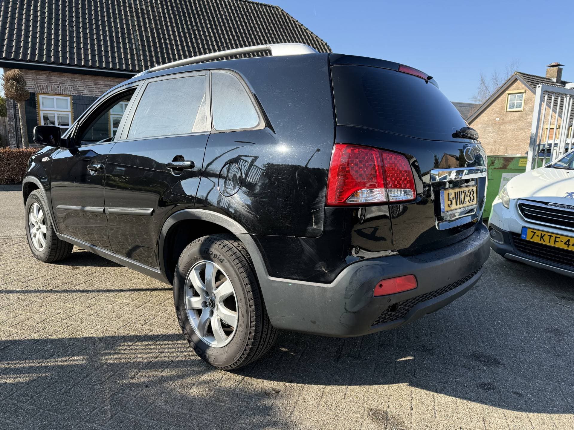 Kia Sorento thumbnail 4