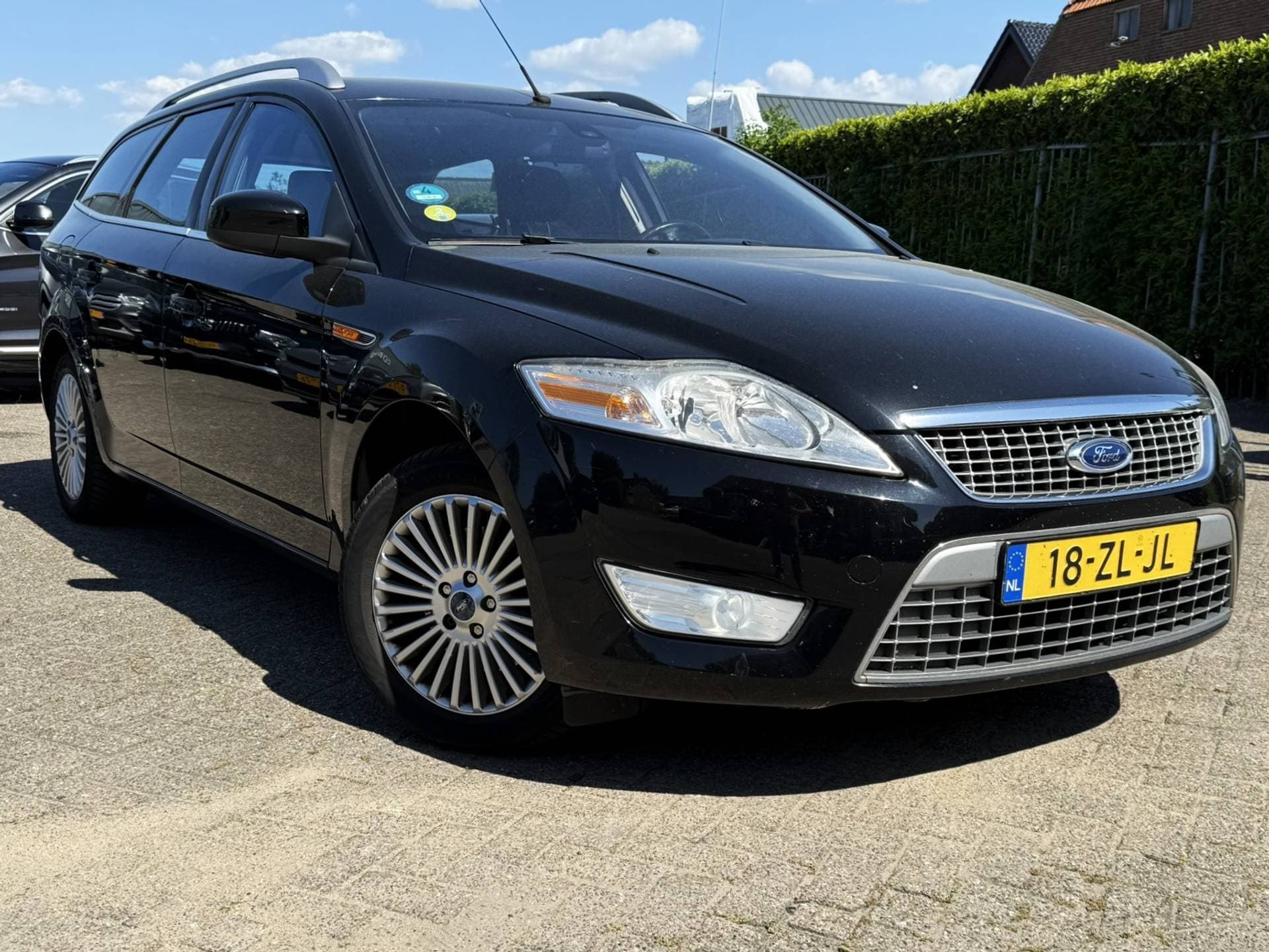 Ford Mondeo thumbnail 2