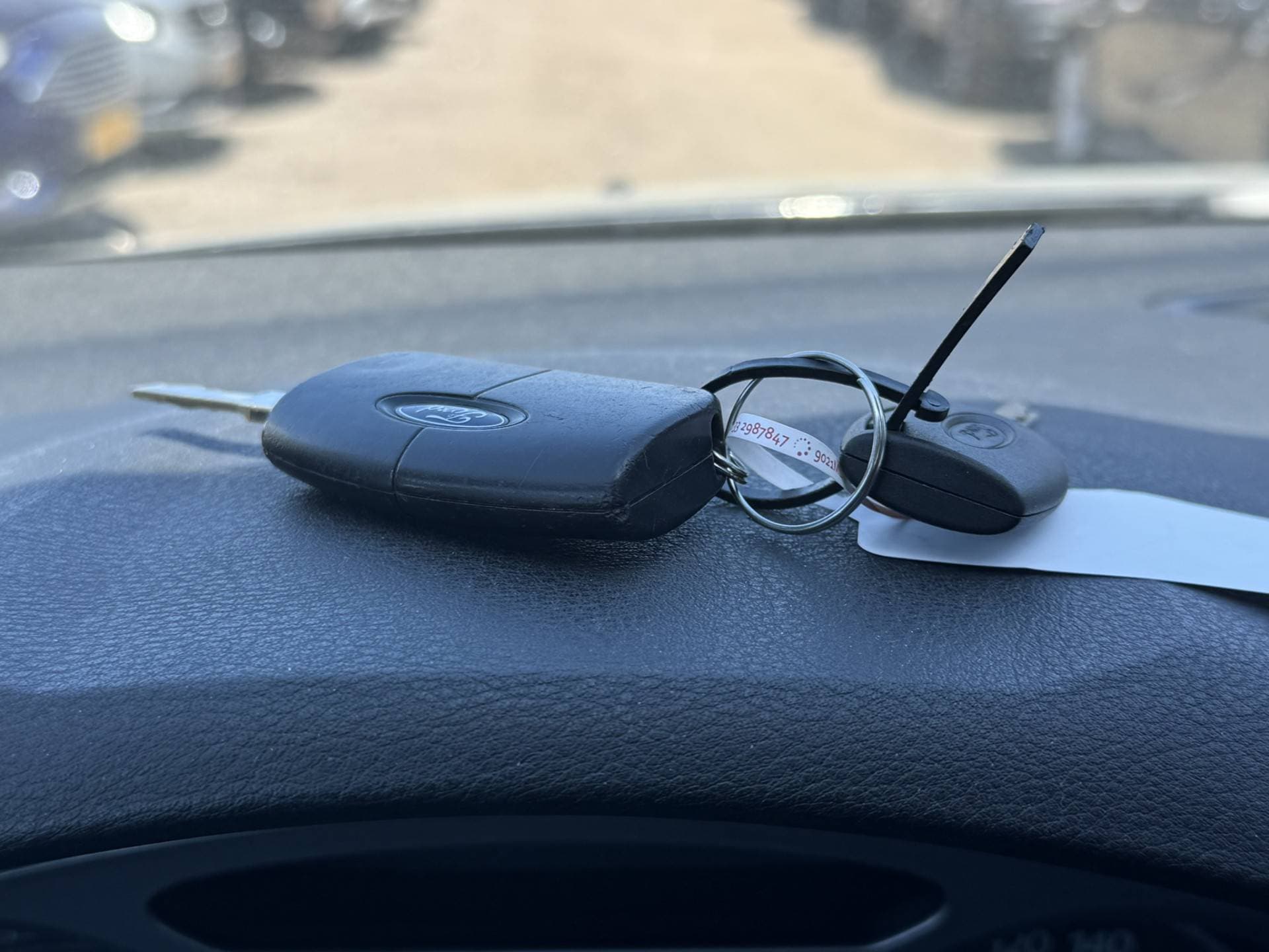 Ford Mondeo thumbnail 15