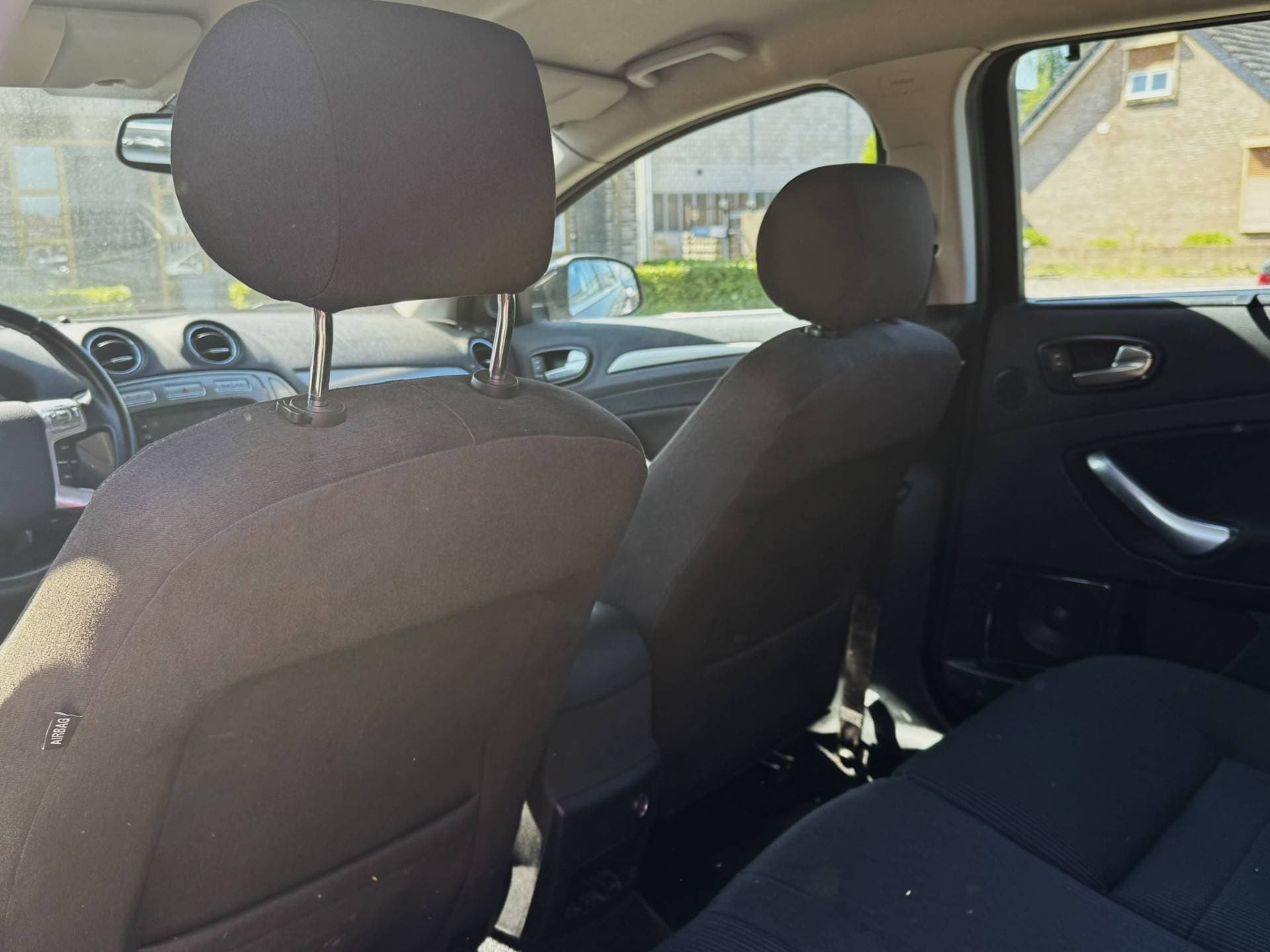 Ford Mondeo thumbnail 10