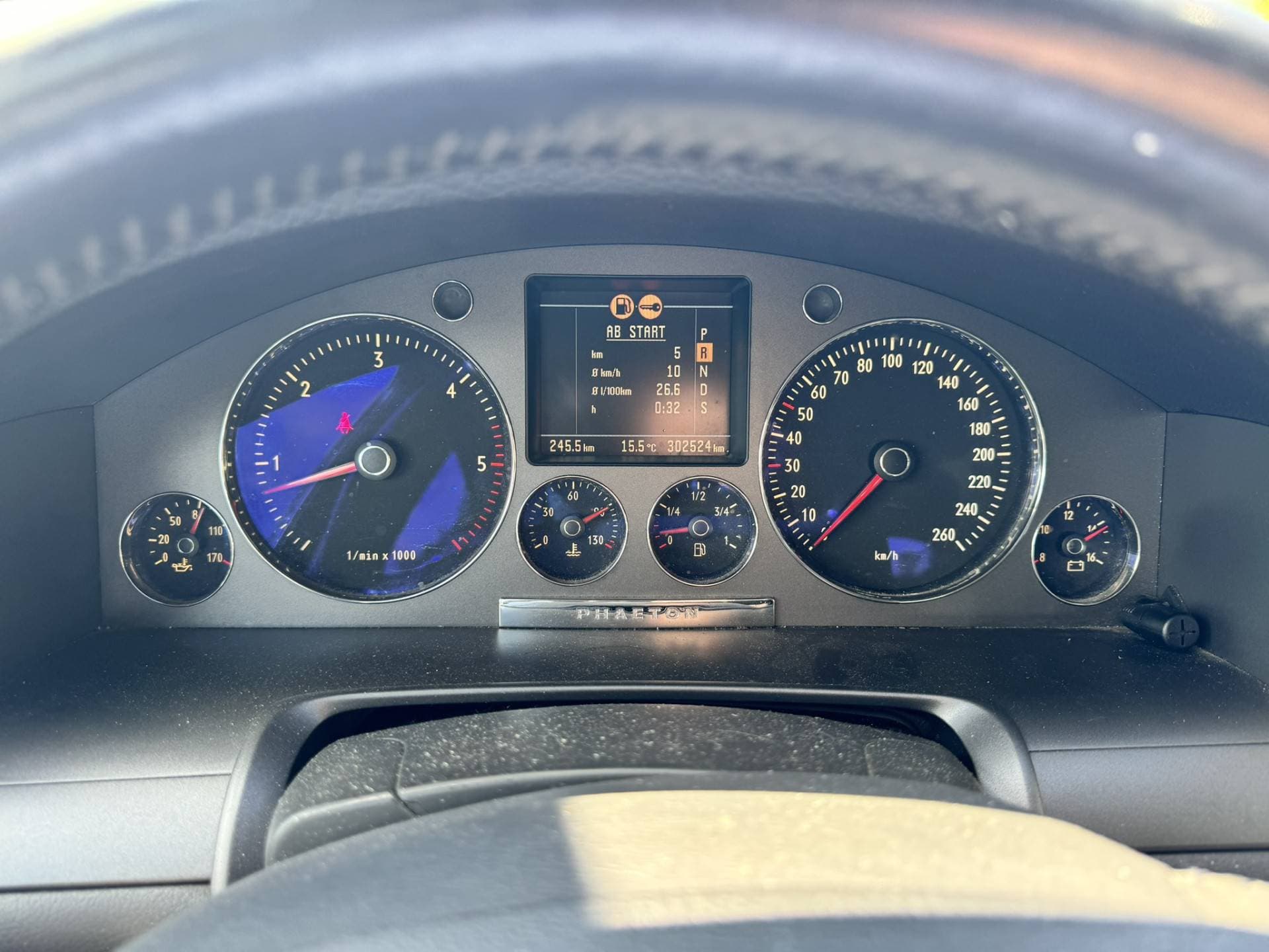 Volkswagen Phaeton thumbnail 15