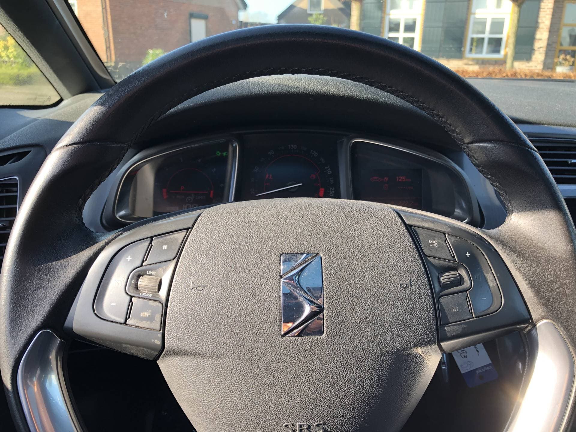 Citroen DS5 thumbnail 10