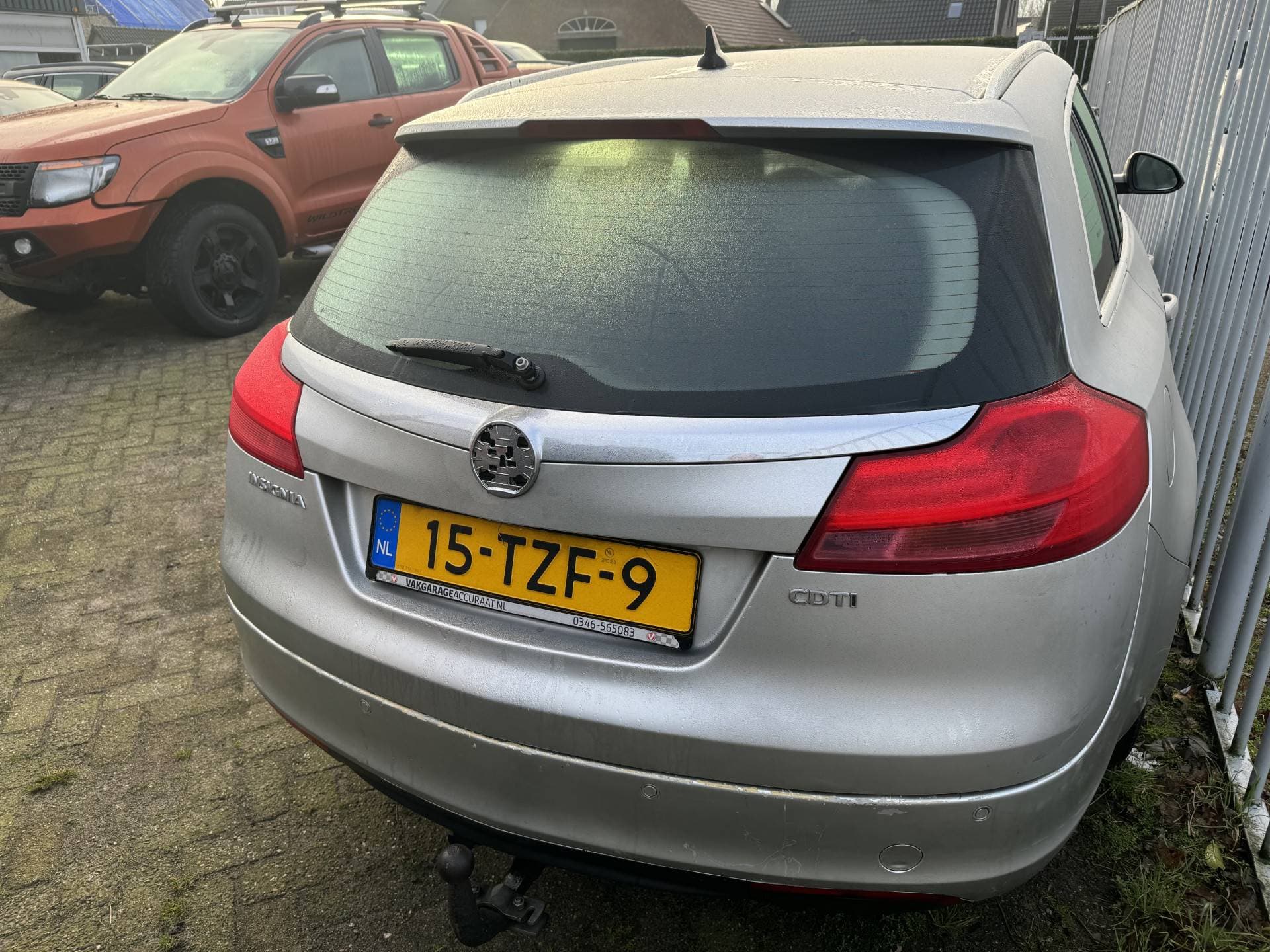 Opel Insignia thumbnail 3