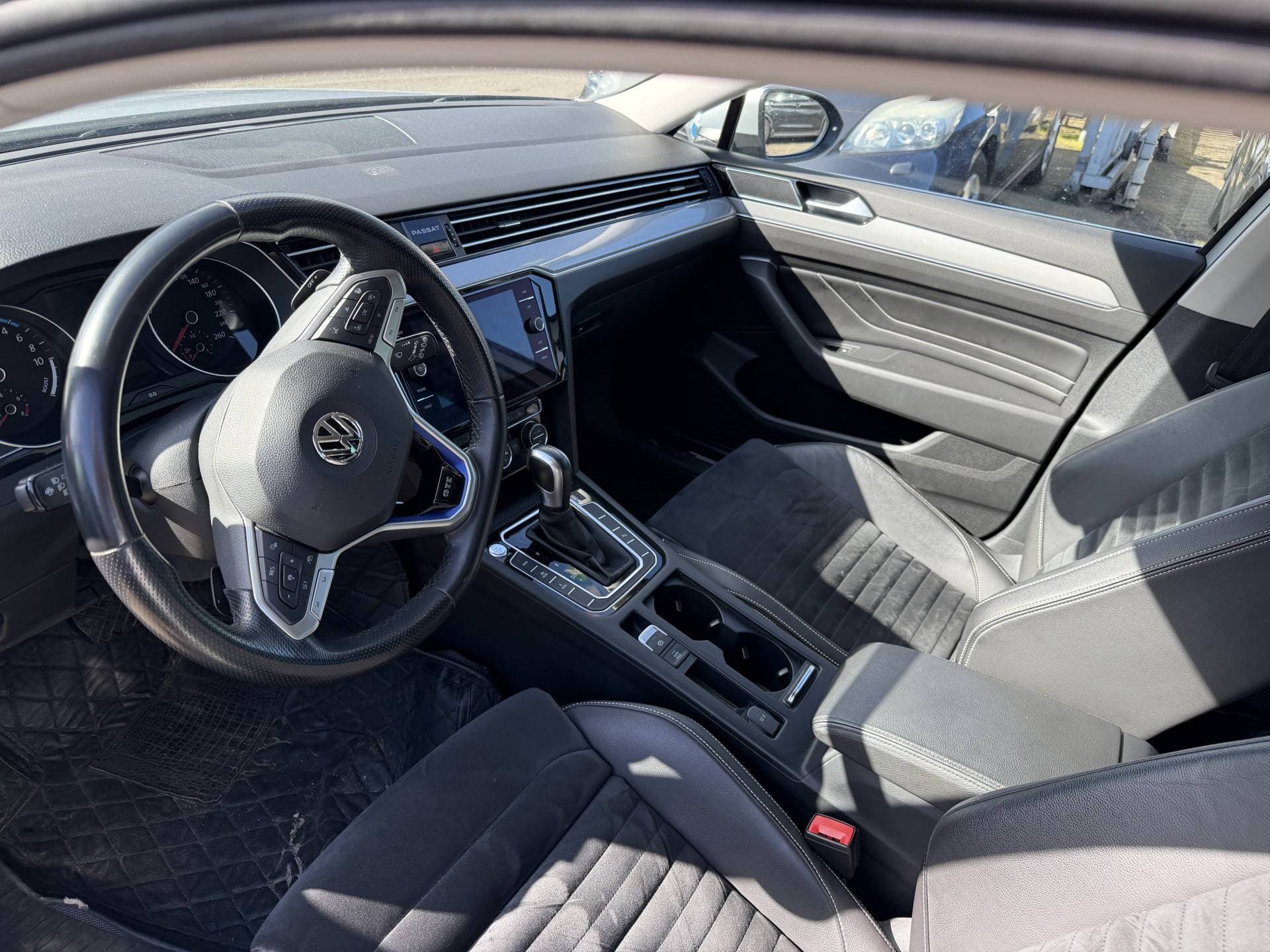 Volkswagen Passat Variant 1.4 TSI PHEV GTE Business thumbnail 21