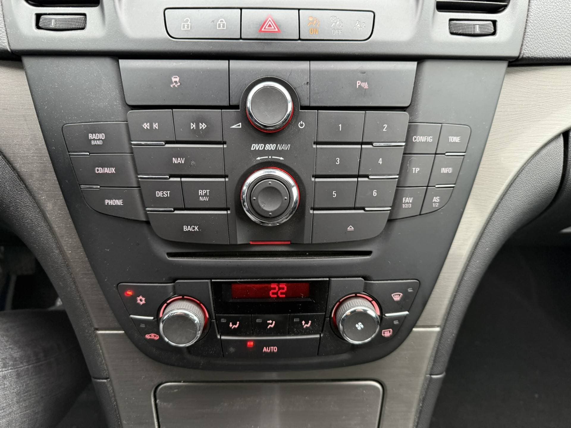 Opel Insignia thumbnail 12