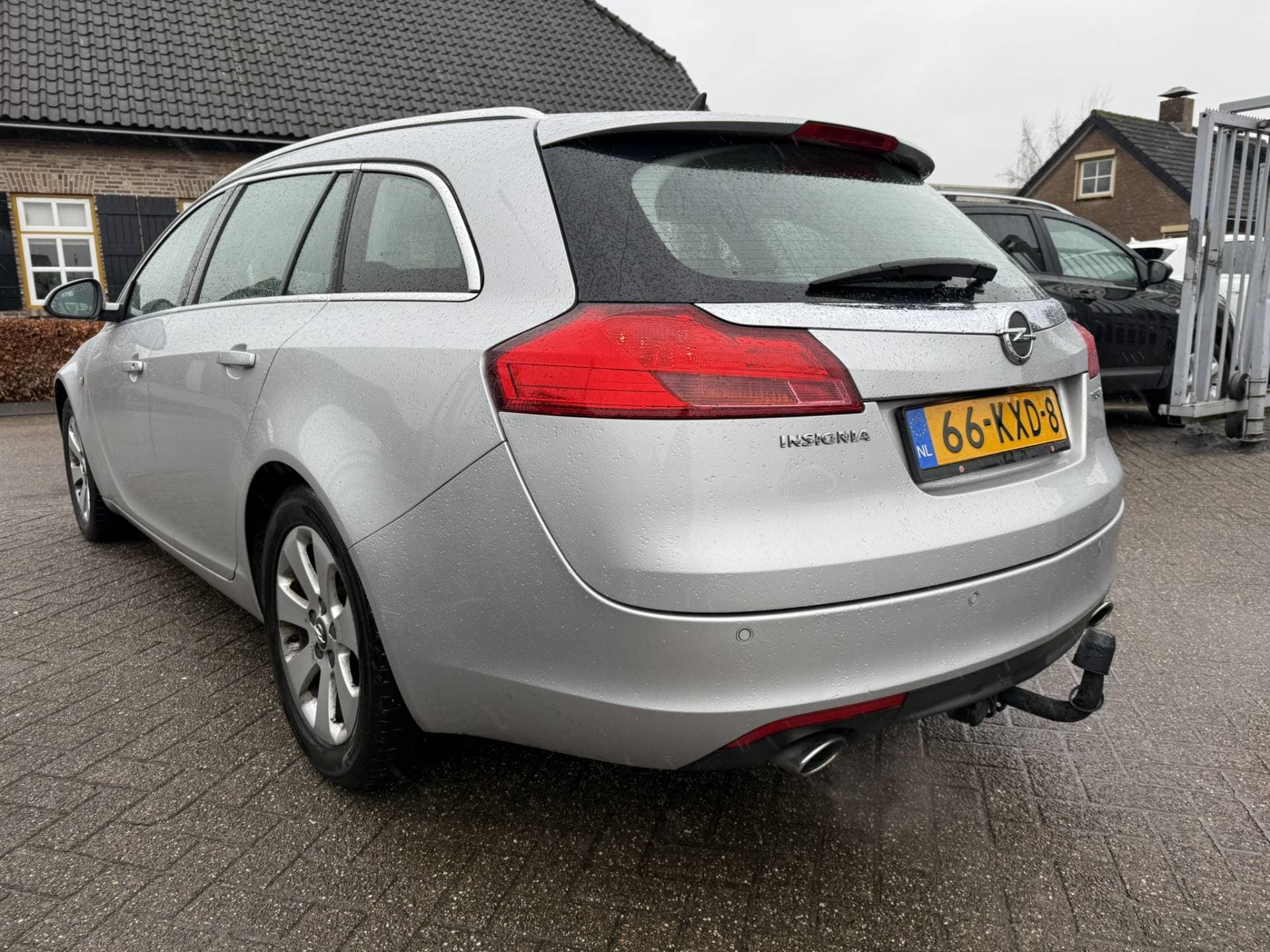 Opel Insignia thumbnail 3