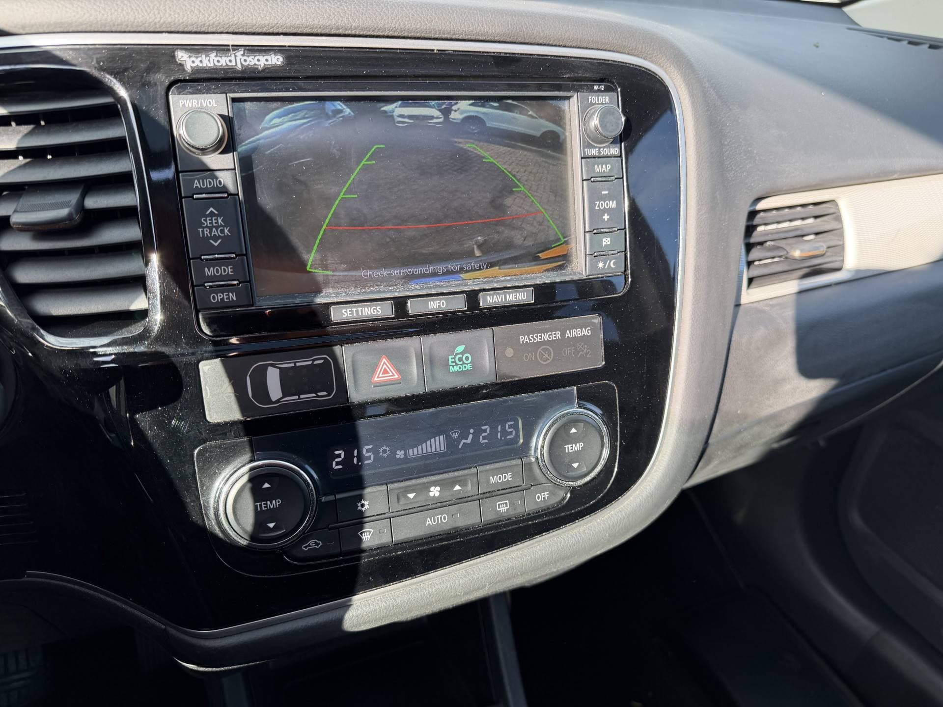 Mitsubishi Outlander 2.0 PHEV Instyle thumbnail 14