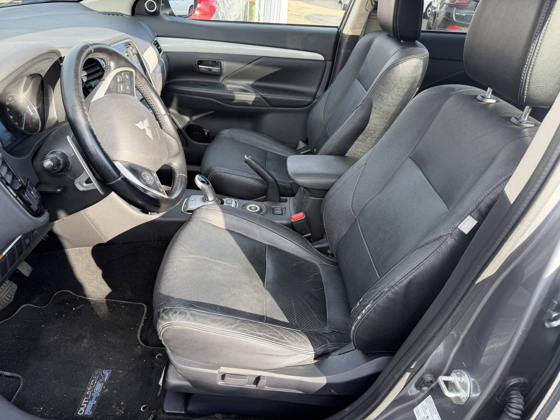 Mitsubishi Outlander 2.0 PHEV Instyle thumbnail 17