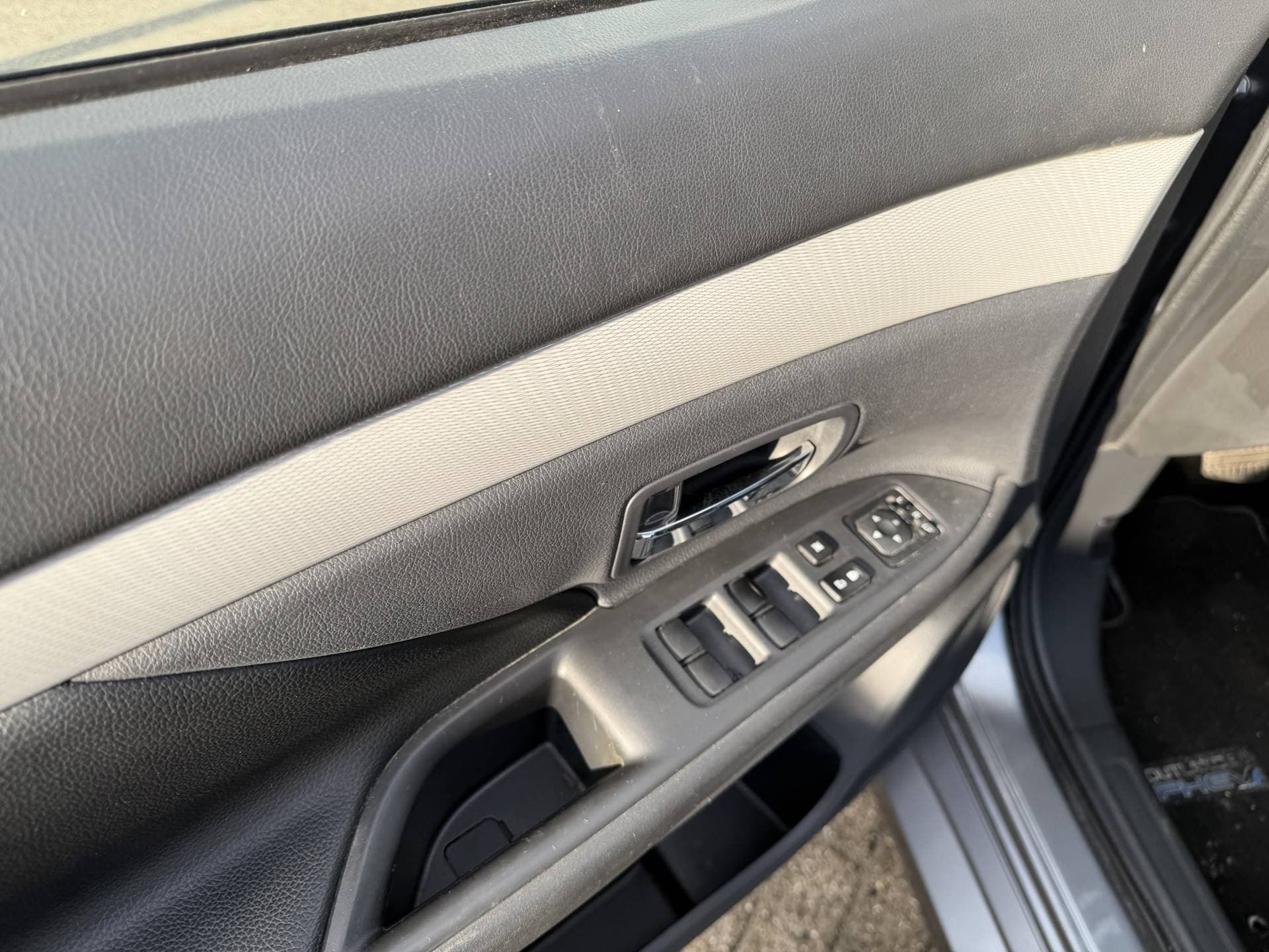 Mitsubishi Outlander 2.0 PHEV Instyle thumbnail 18