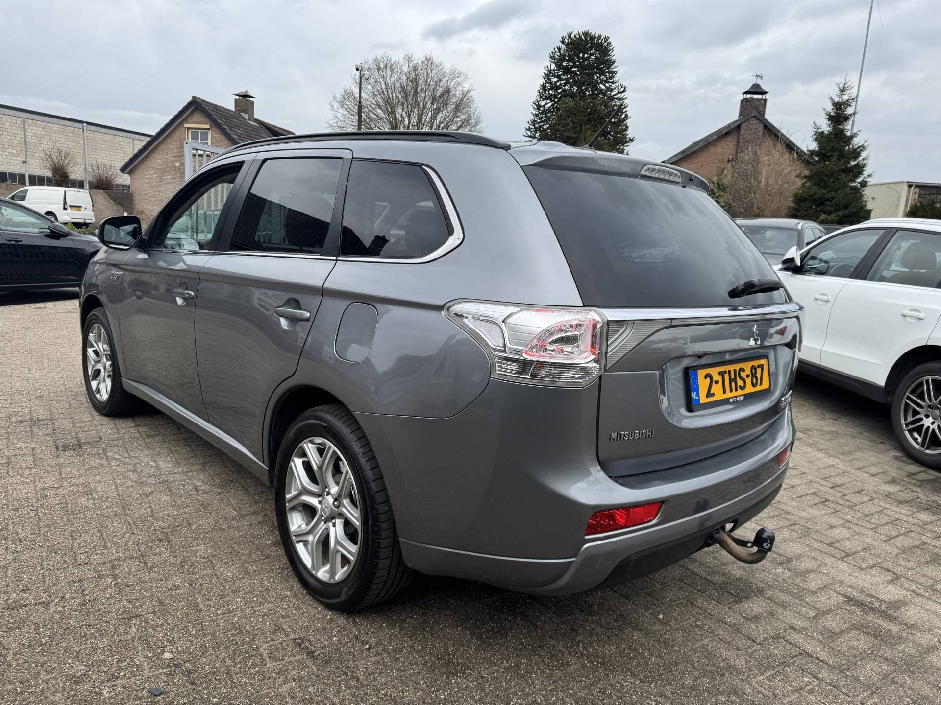 Mitsubishi Outlander 2.0 PHEV Instyle thumbnail 30