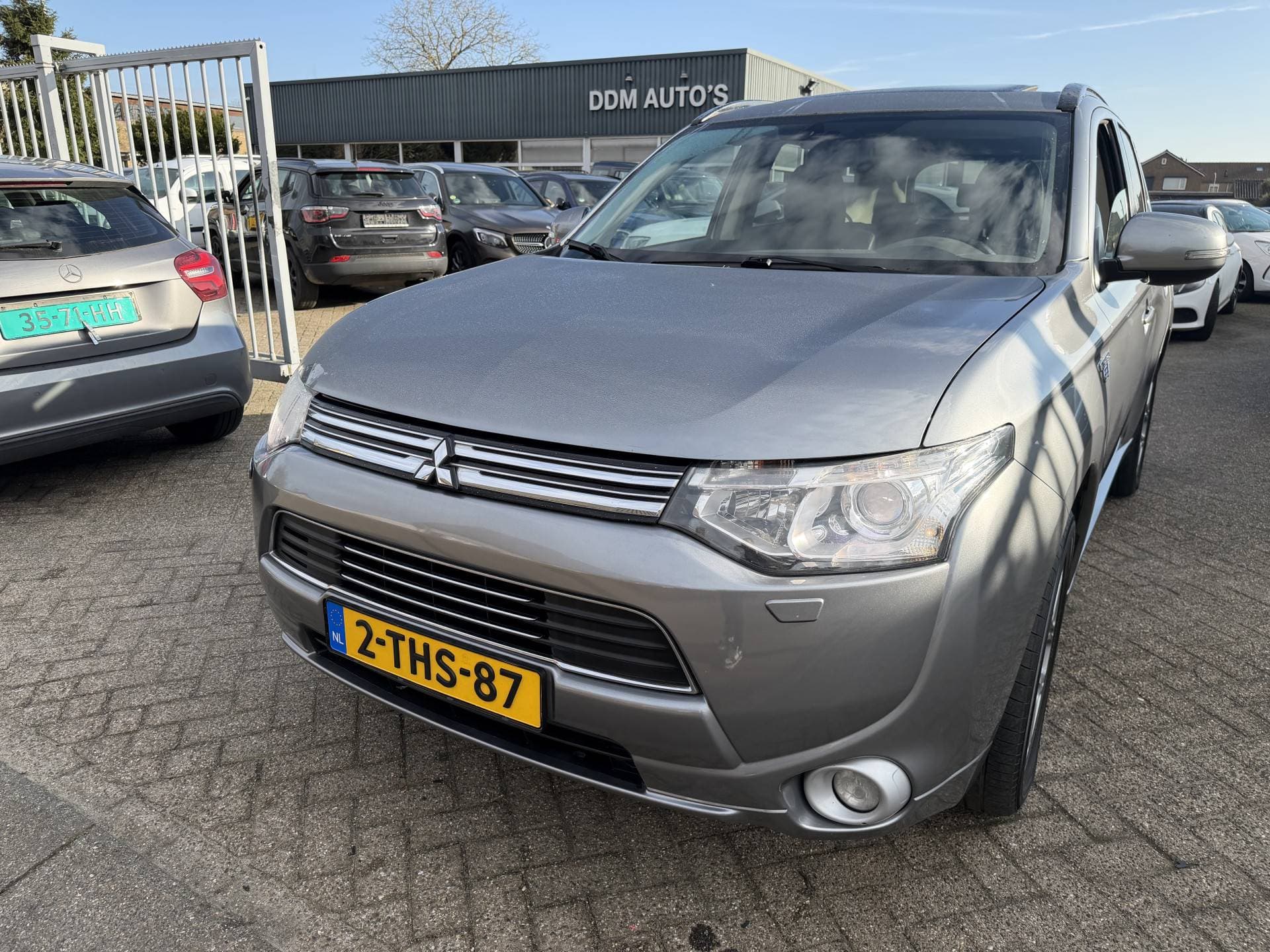 Mitsubishi Outlander 2.0 PHEV Instyle thumbnail 4