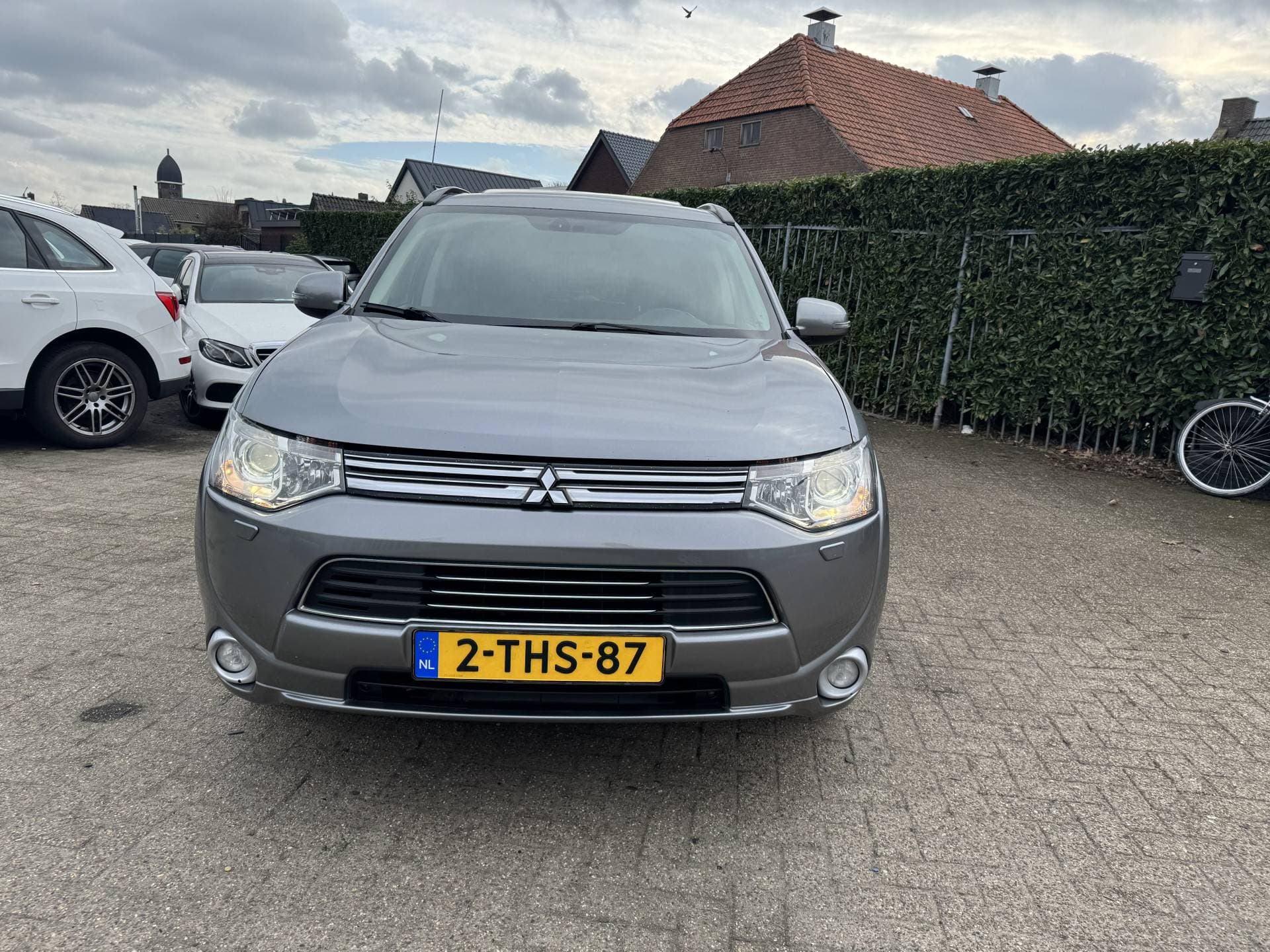 Mitsubishi Outlander 2.0 PHEV Instyle thumbnail 35