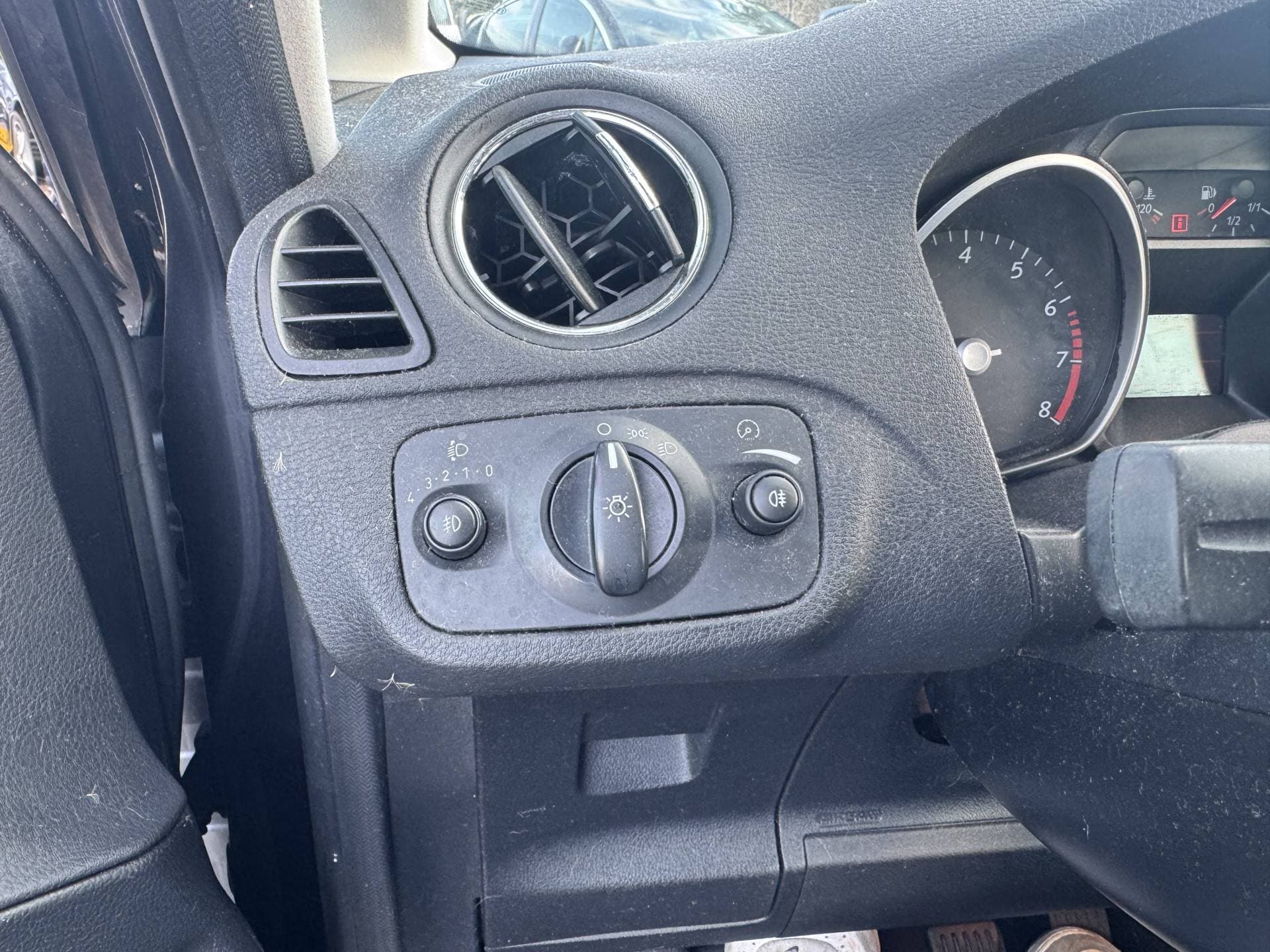 Ford Galaxy thumbnail 16