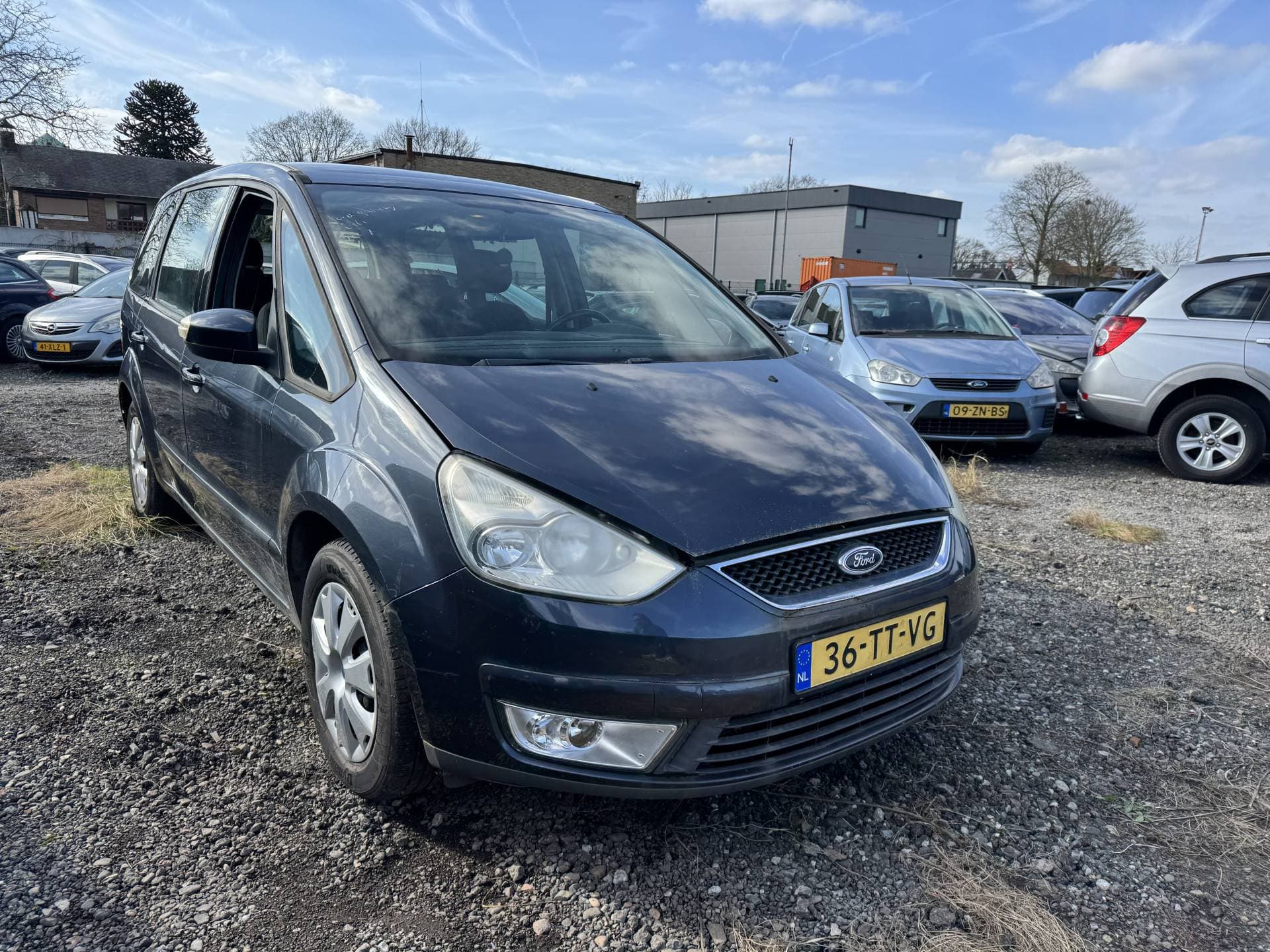 Ford Galaxy thumbnail 5