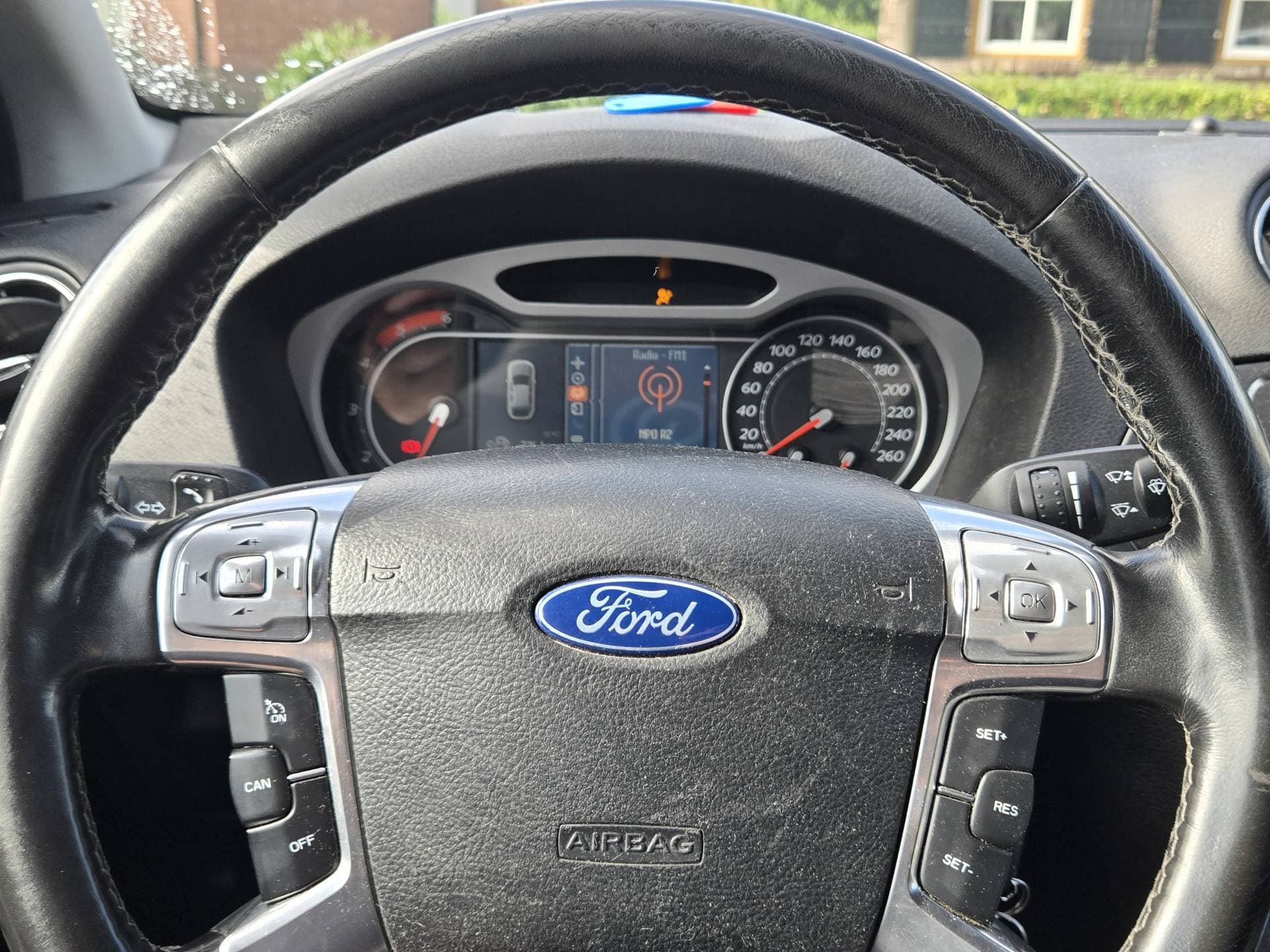 Ford Mondeo thumbnail 15