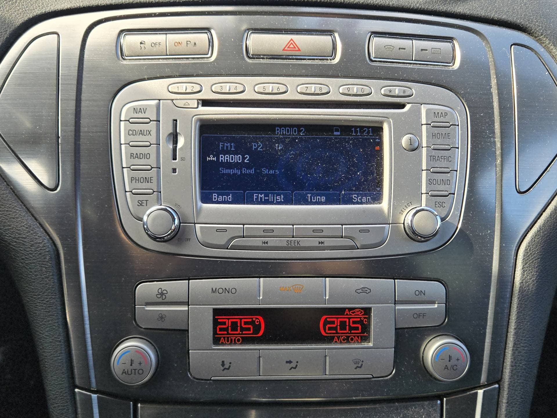 Ford Mondeo thumbnail 16