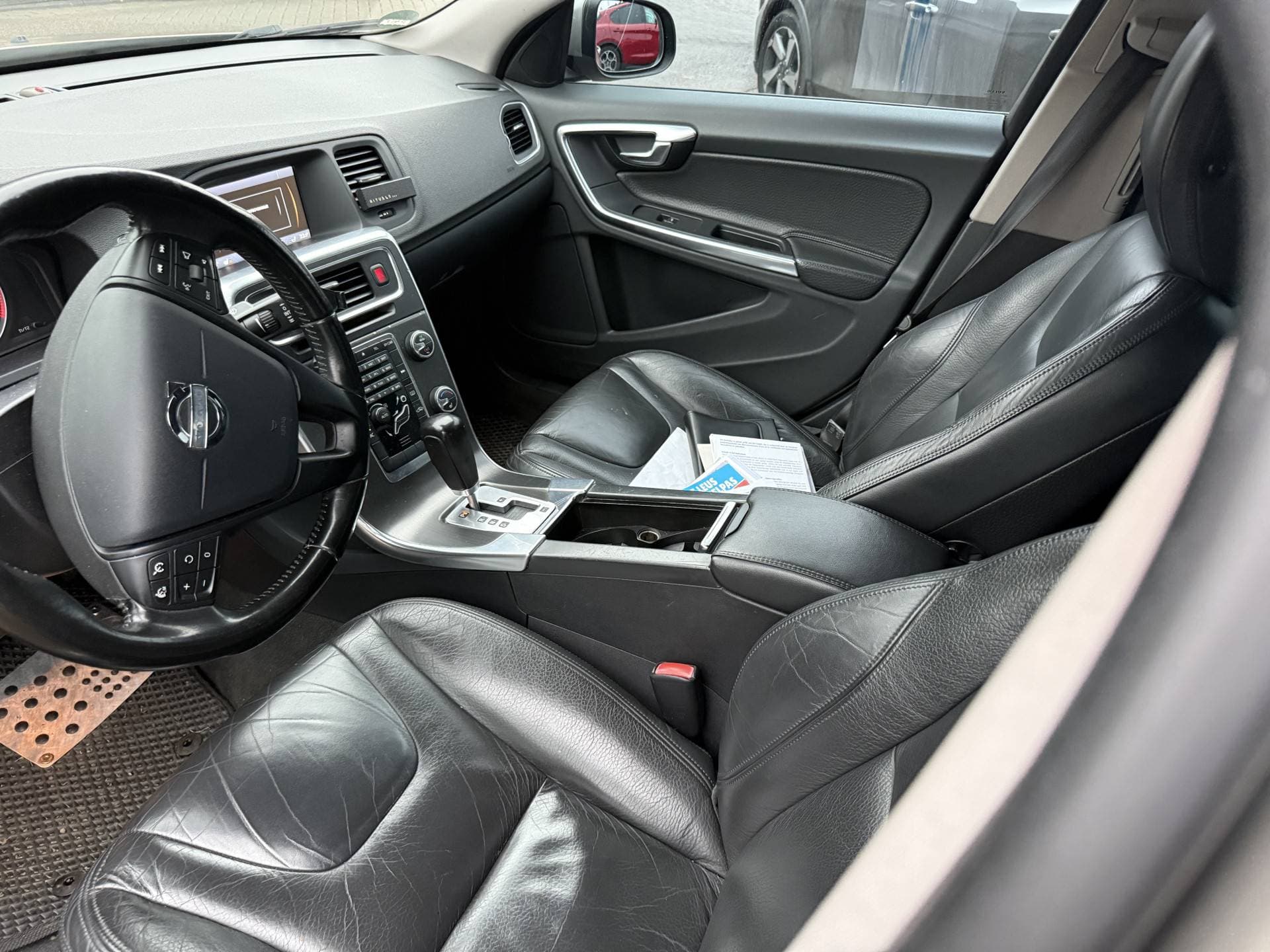 Volvo S60 thumbnail 11