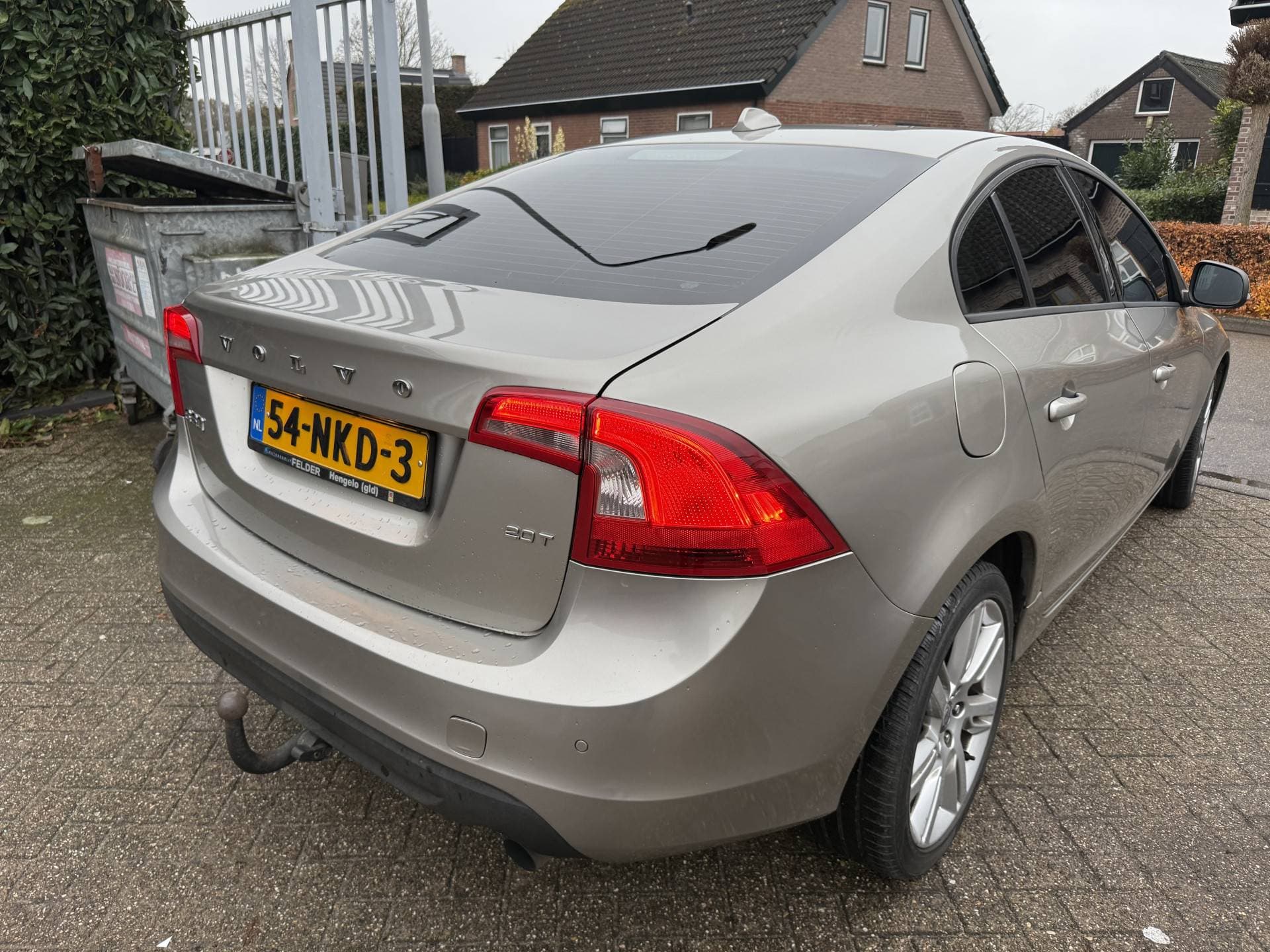 Volvo S60 thumbnail 3