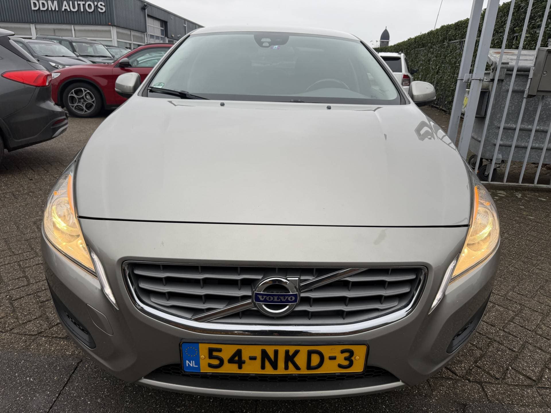 Volvo S60 thumbnail 6