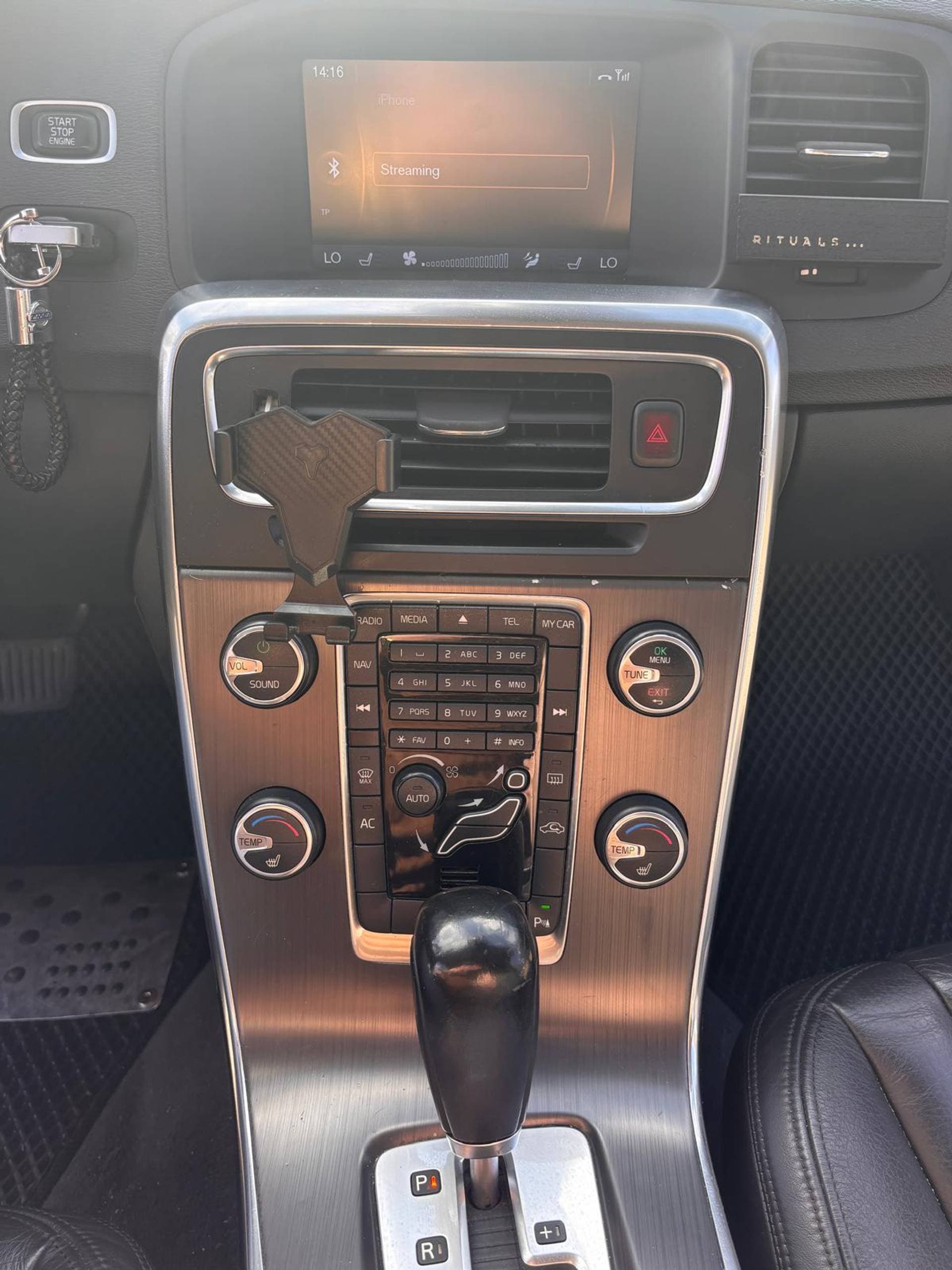 Volvo S60 thumbnail 8