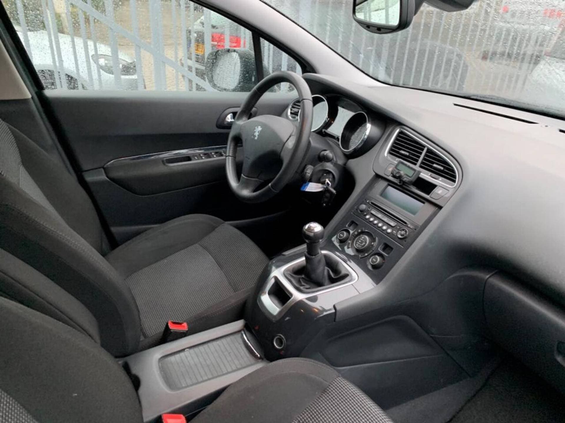 Peugeot 5008 thumbnail 4