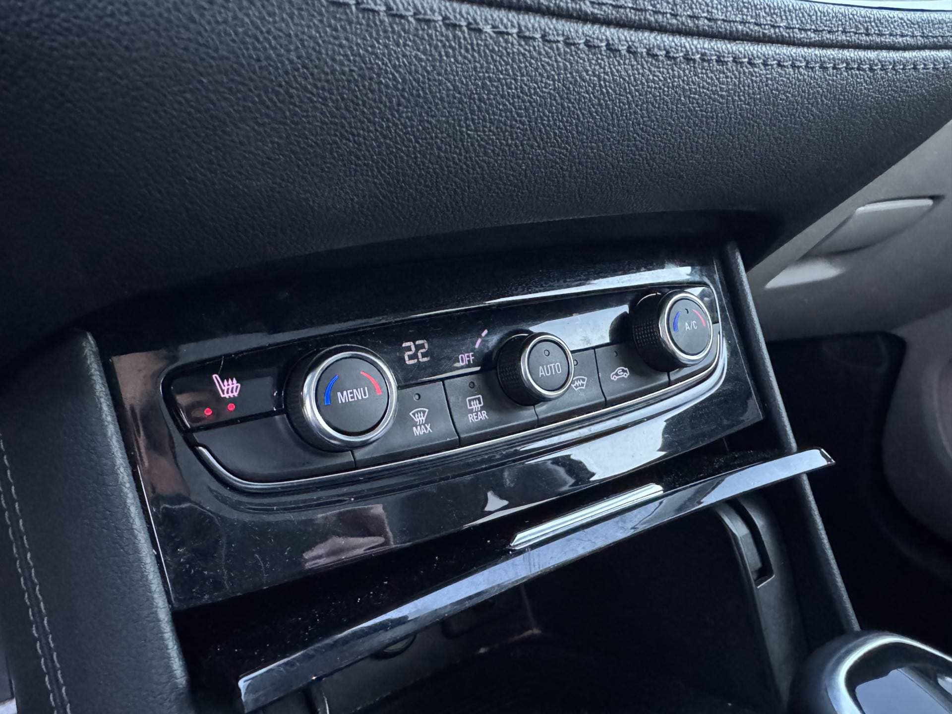 Opel Grandland X thumbnail 15