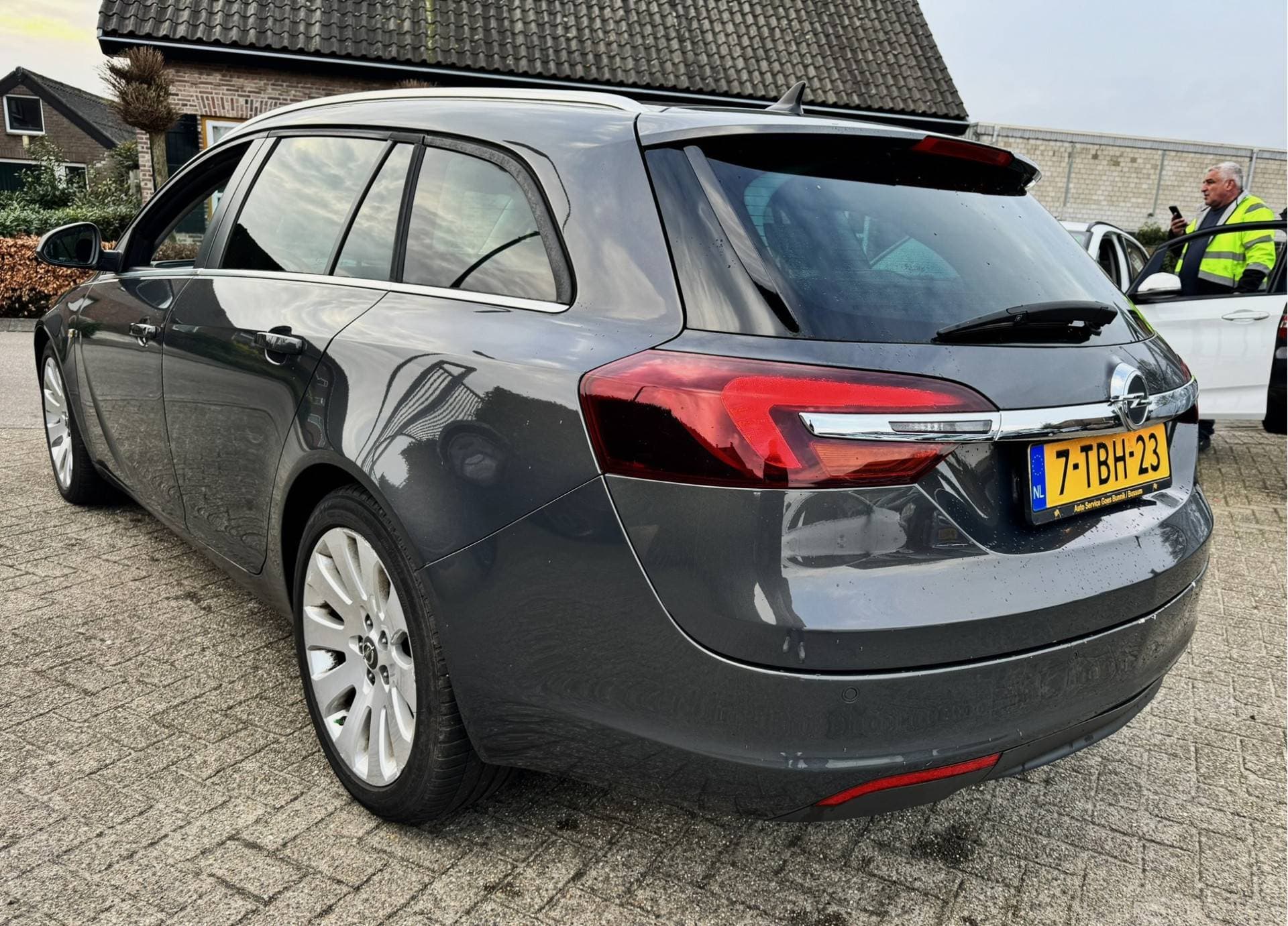 Opel Insignia thumbnail 4