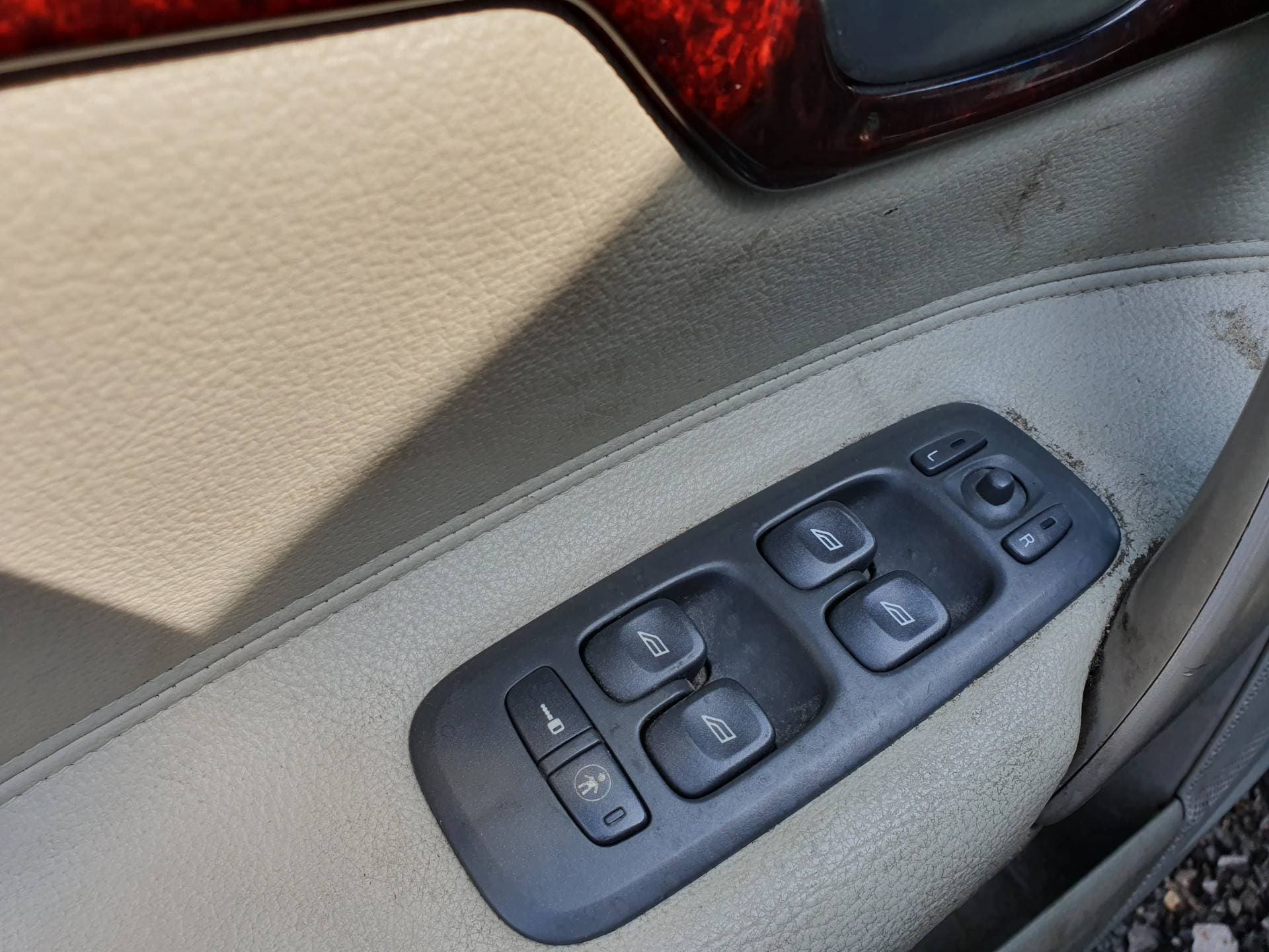 Volvo V70 thumbnail 9