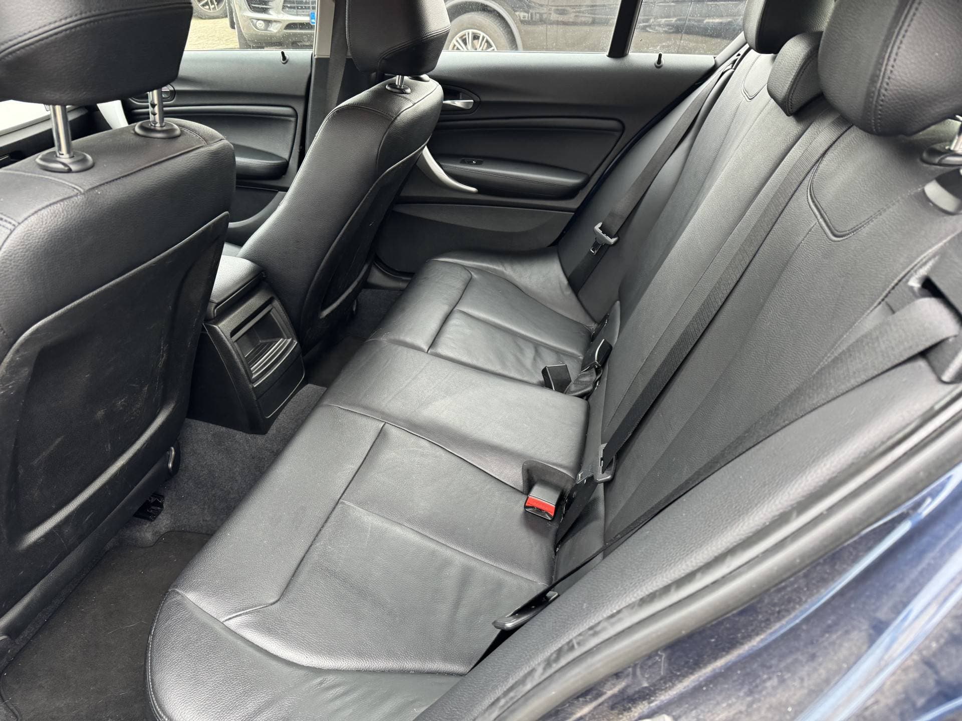 BMW 1 Serie 114i Upgrade Edition thumbnail 11