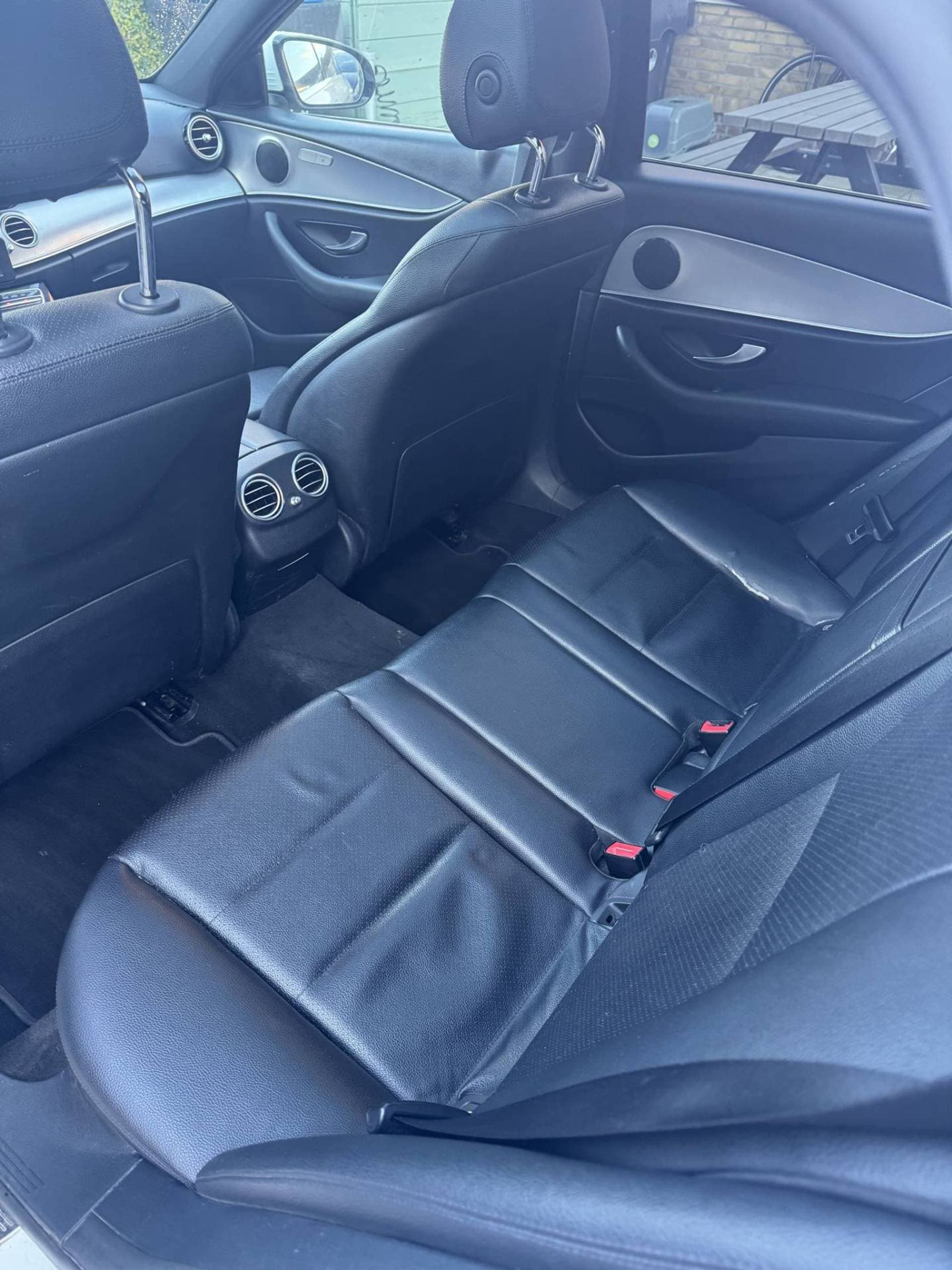 Mercedes-Benz E-Klasse thumbnail 11