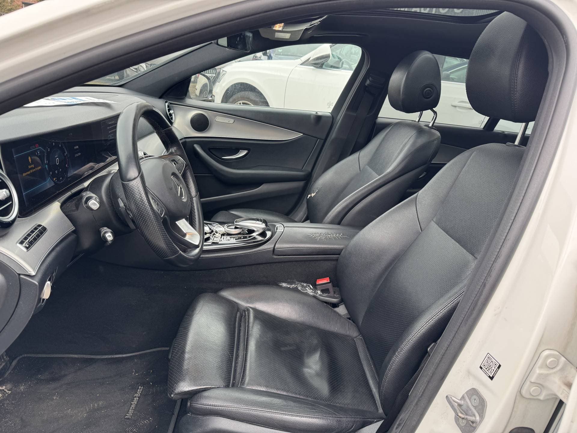 Mercedes-Benz E-Klasse thumbnail 13