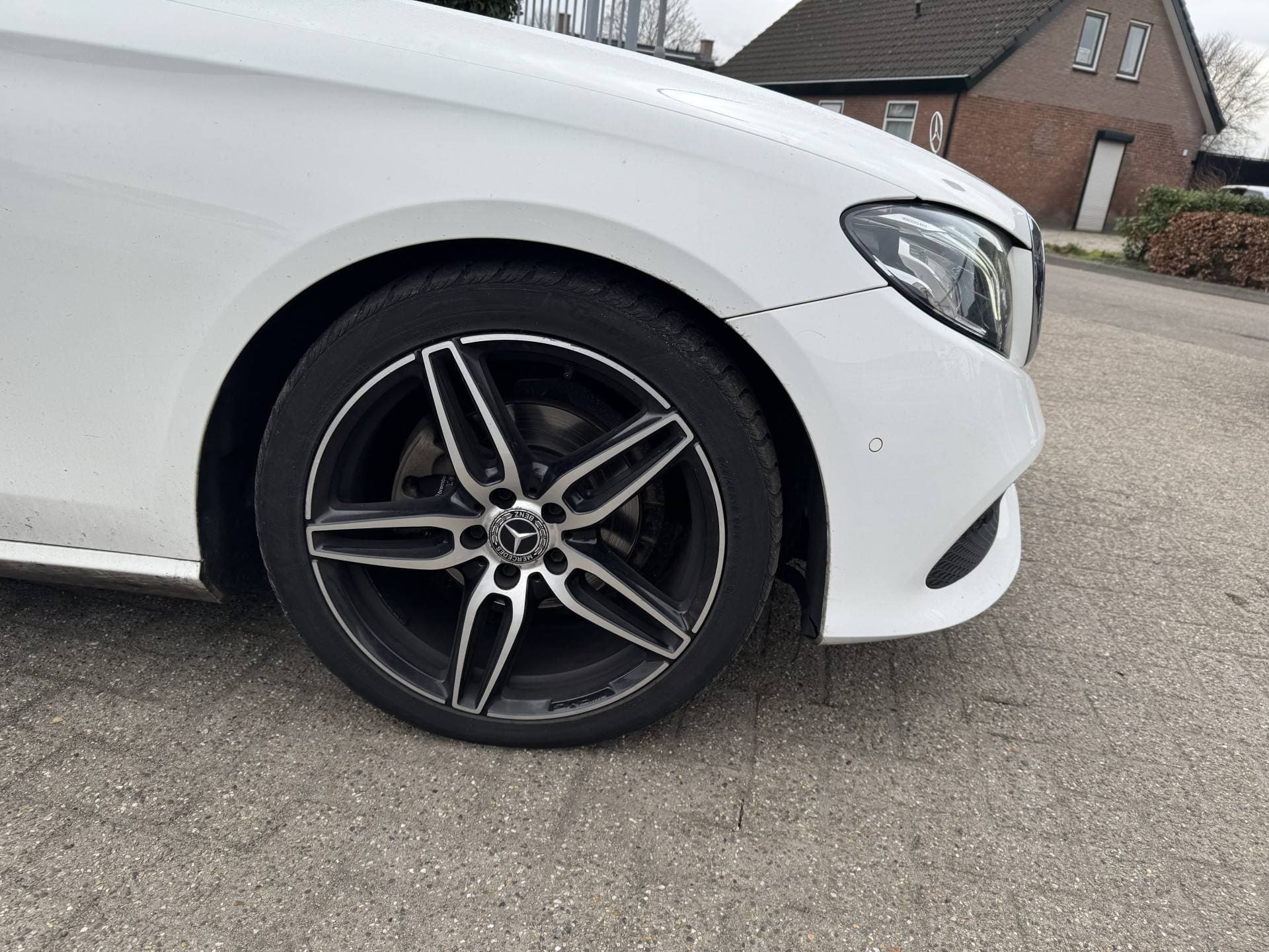 Mercedes-Benz E-Klasse thumbnail 7