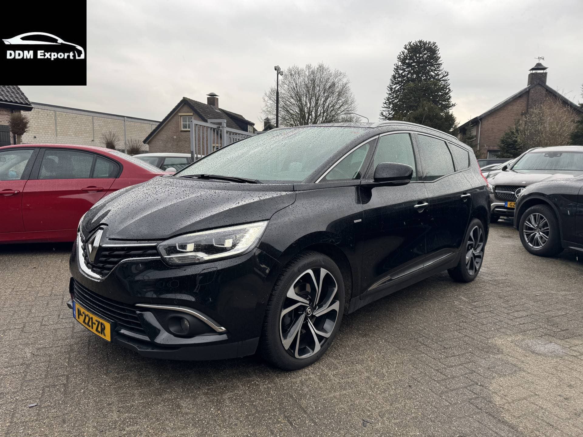 Renault Scénic 1.7 Blue dCi Initale Paris Automaat thumbnail 2