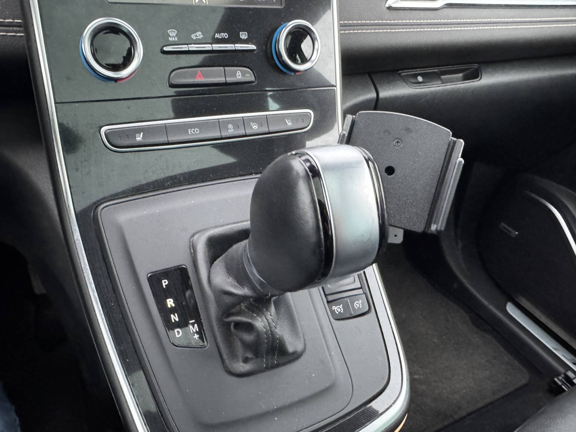 Renault Scénic 1.7 Blue dCi Initale Paris Automaat thumbnail 28