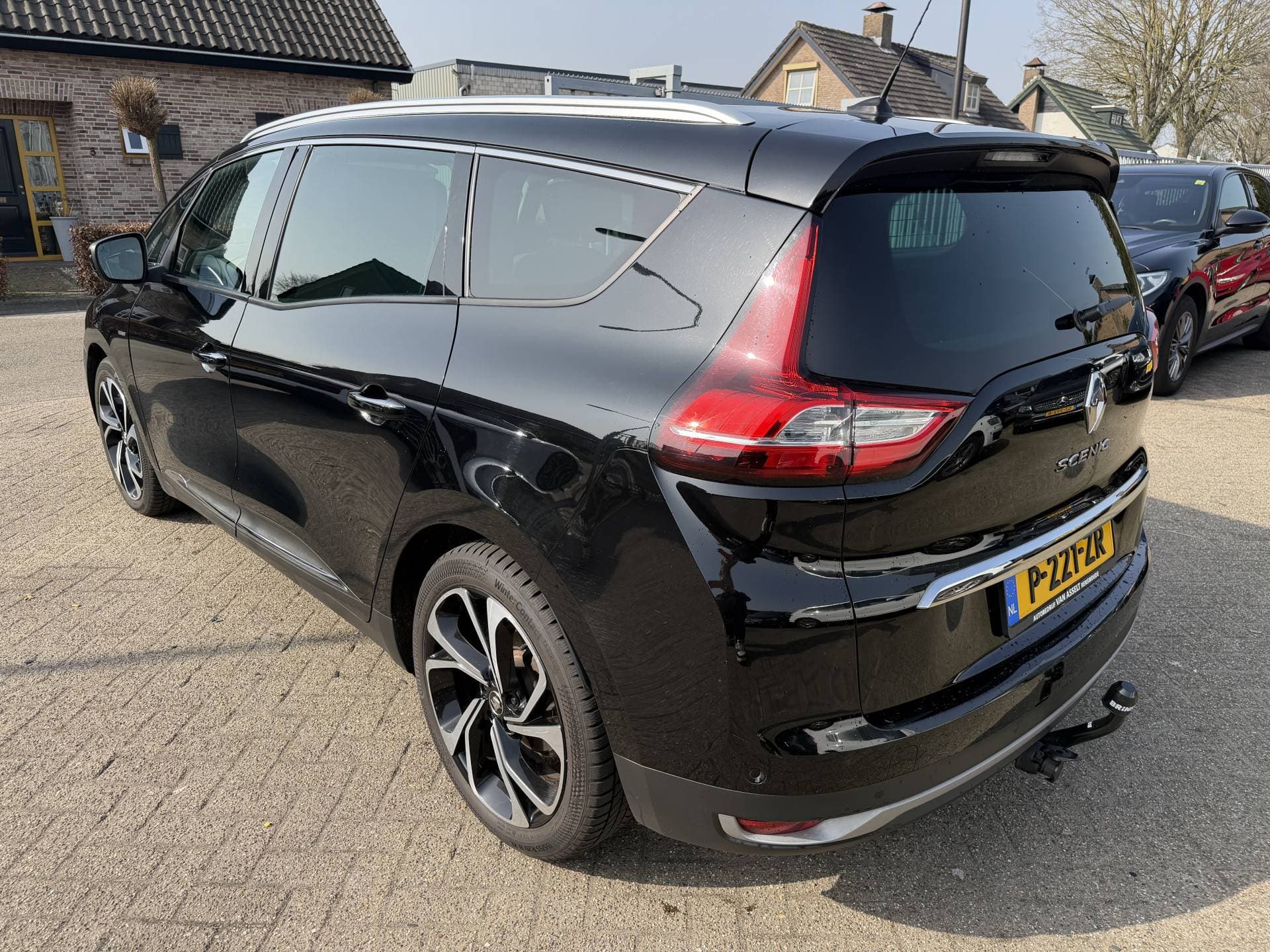 Renault Scénic 1.7 Blue dCi Initale Paris Automaat thumbnail 7