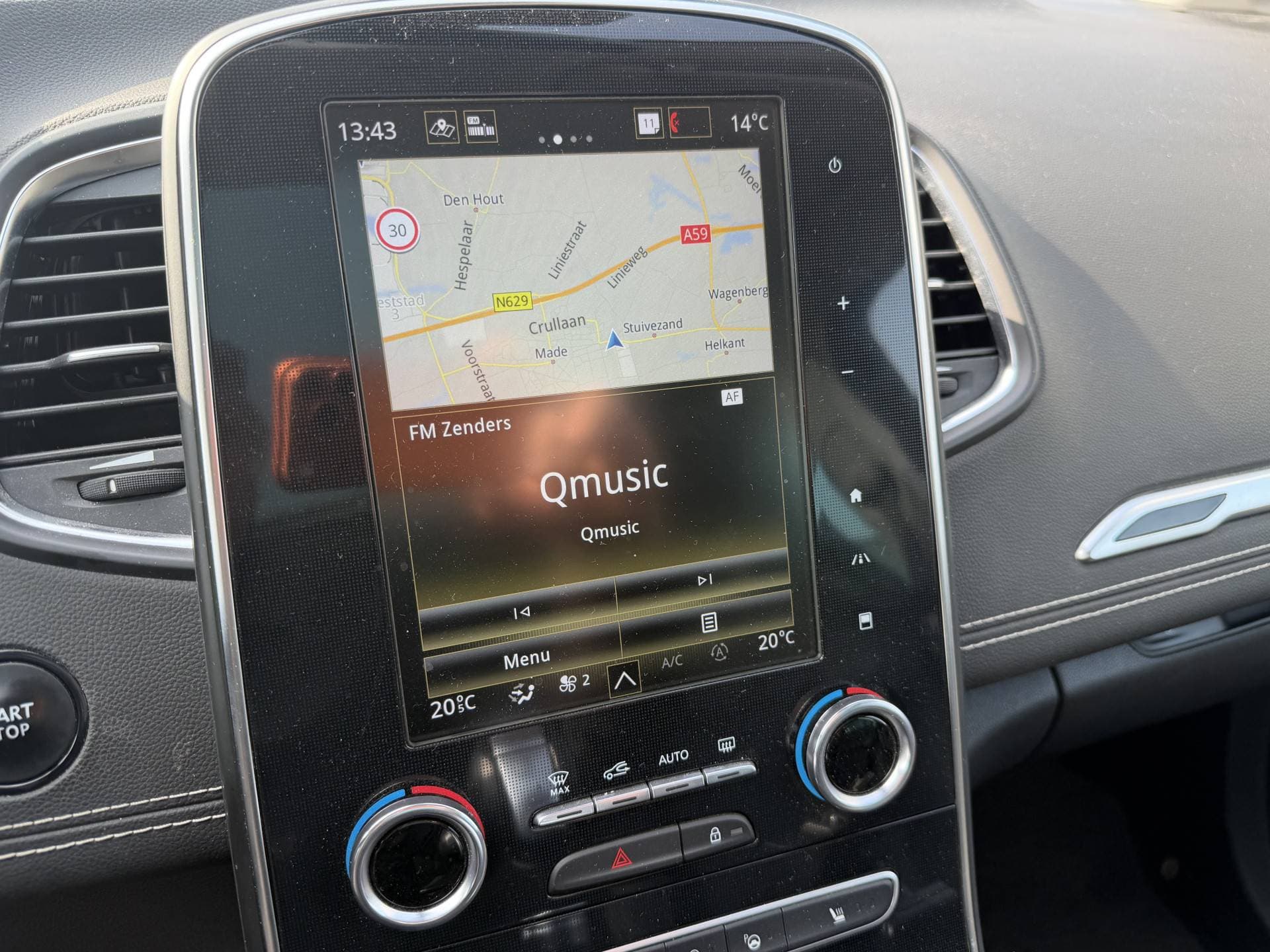 Renault Scénic 1.7 Blue dCi Initale Paris Automaat thumbnail 9