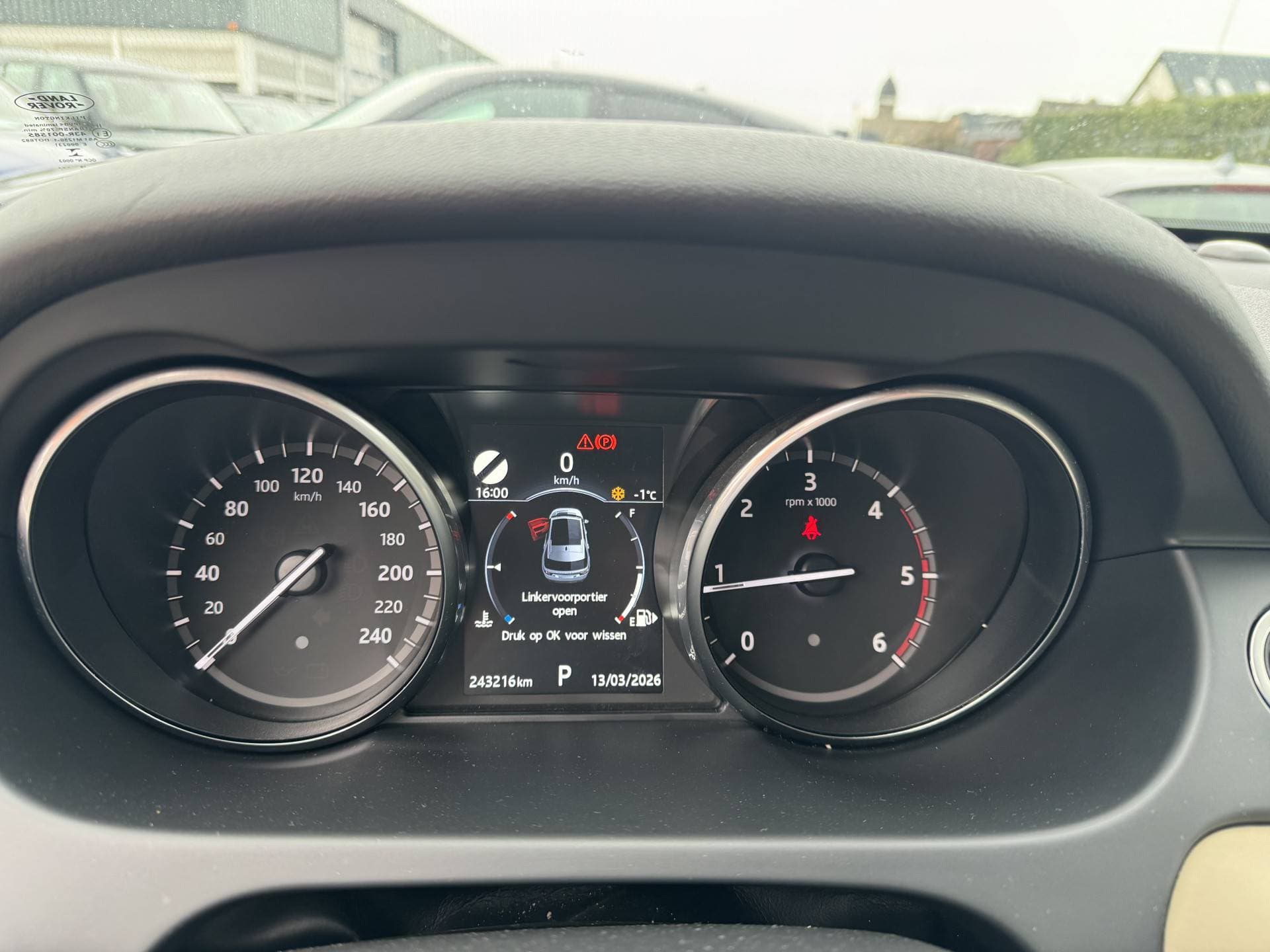 Land Rover Discovery Sport 2.0 TD4 HSE Luxury Automaat thumbnail 14