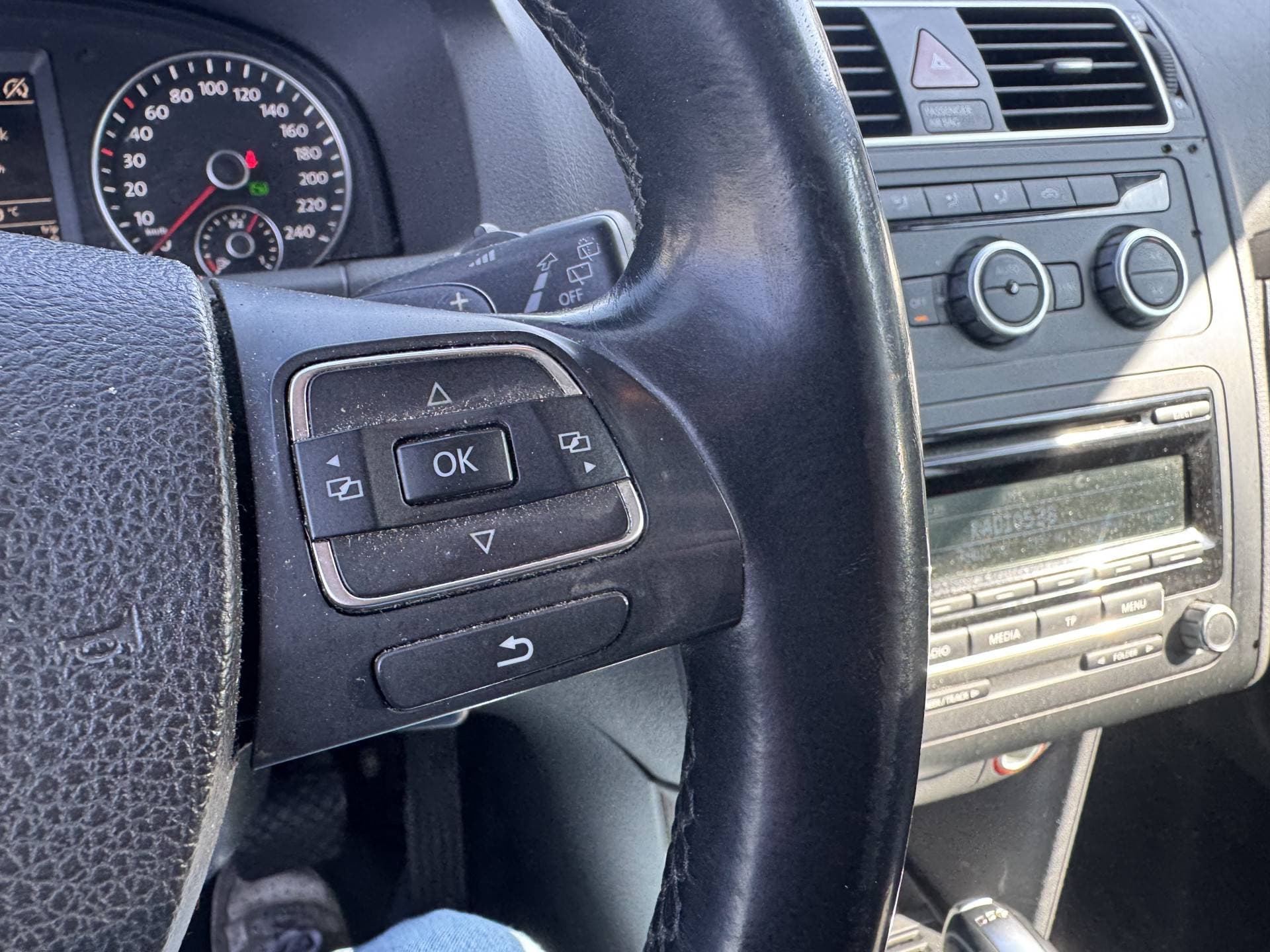 Volkswagen Touran 2.0 TDI Comfortline BlueMotion Automaat thumbnail 14