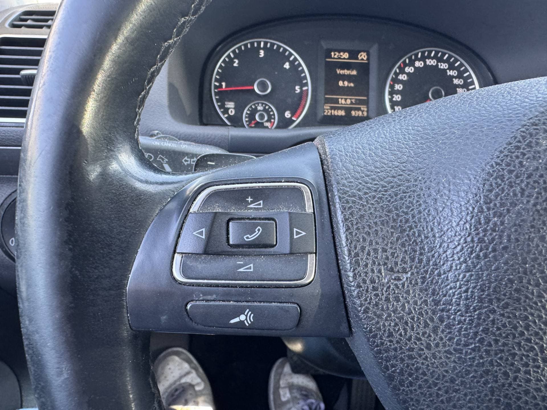 Volkswagen Touran 2.0 TDI Comfortline BlueMotion Automaat thumbnail 17