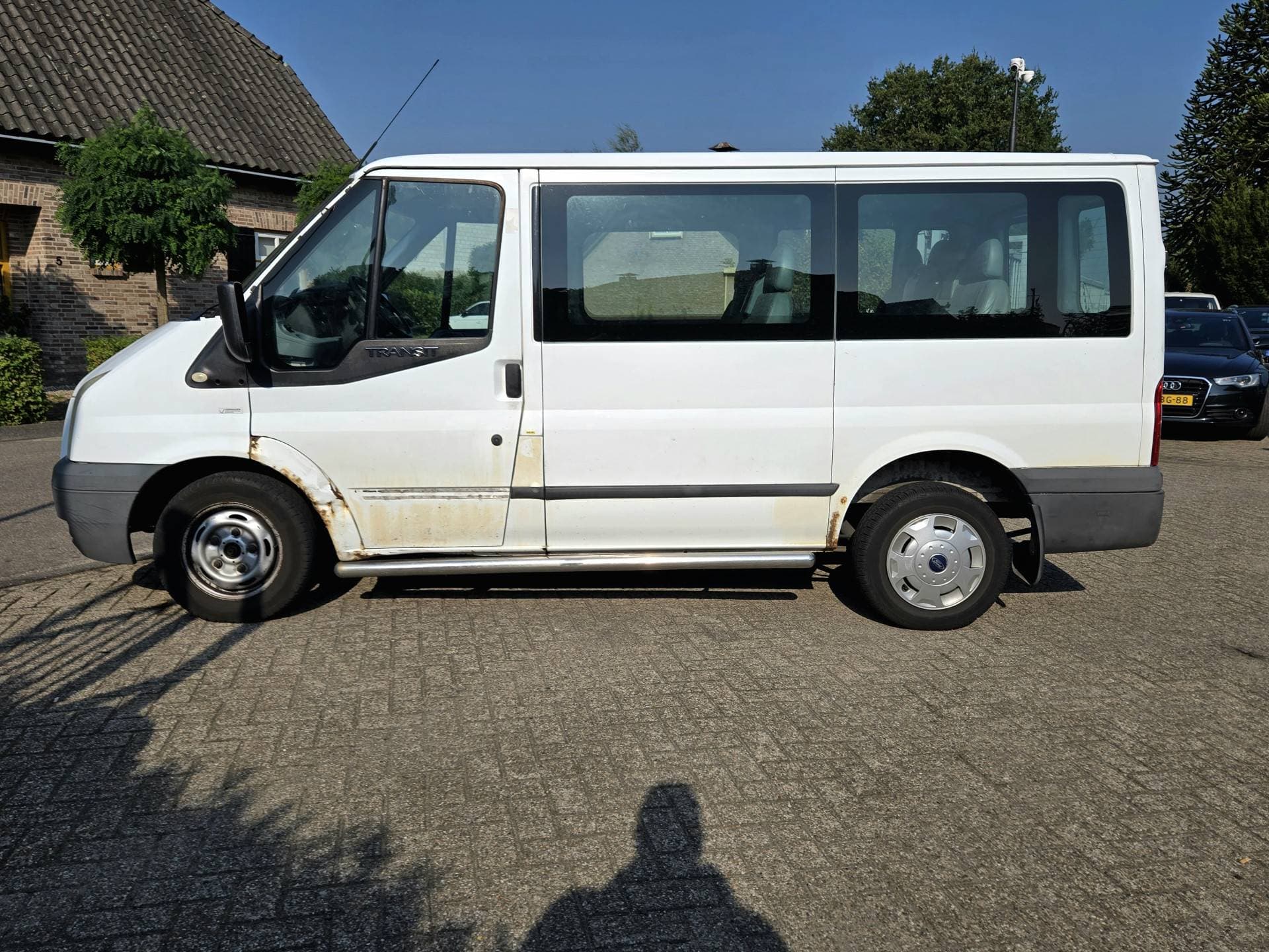 Ford Transit thumbnail 4