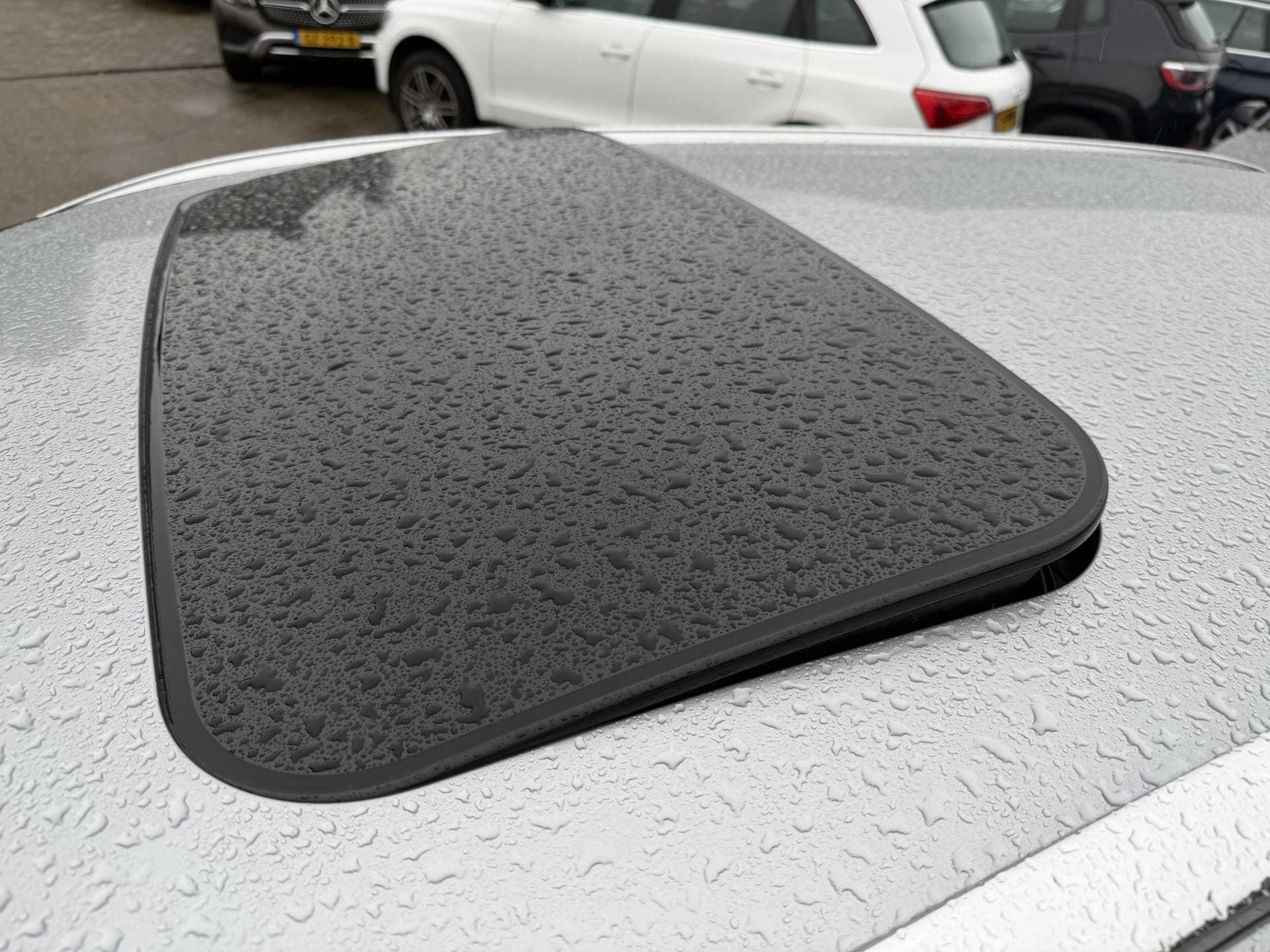 Volvo V60 2.4 D6 AWD Plug-In Hybrid Pure Limited thumbnail 10