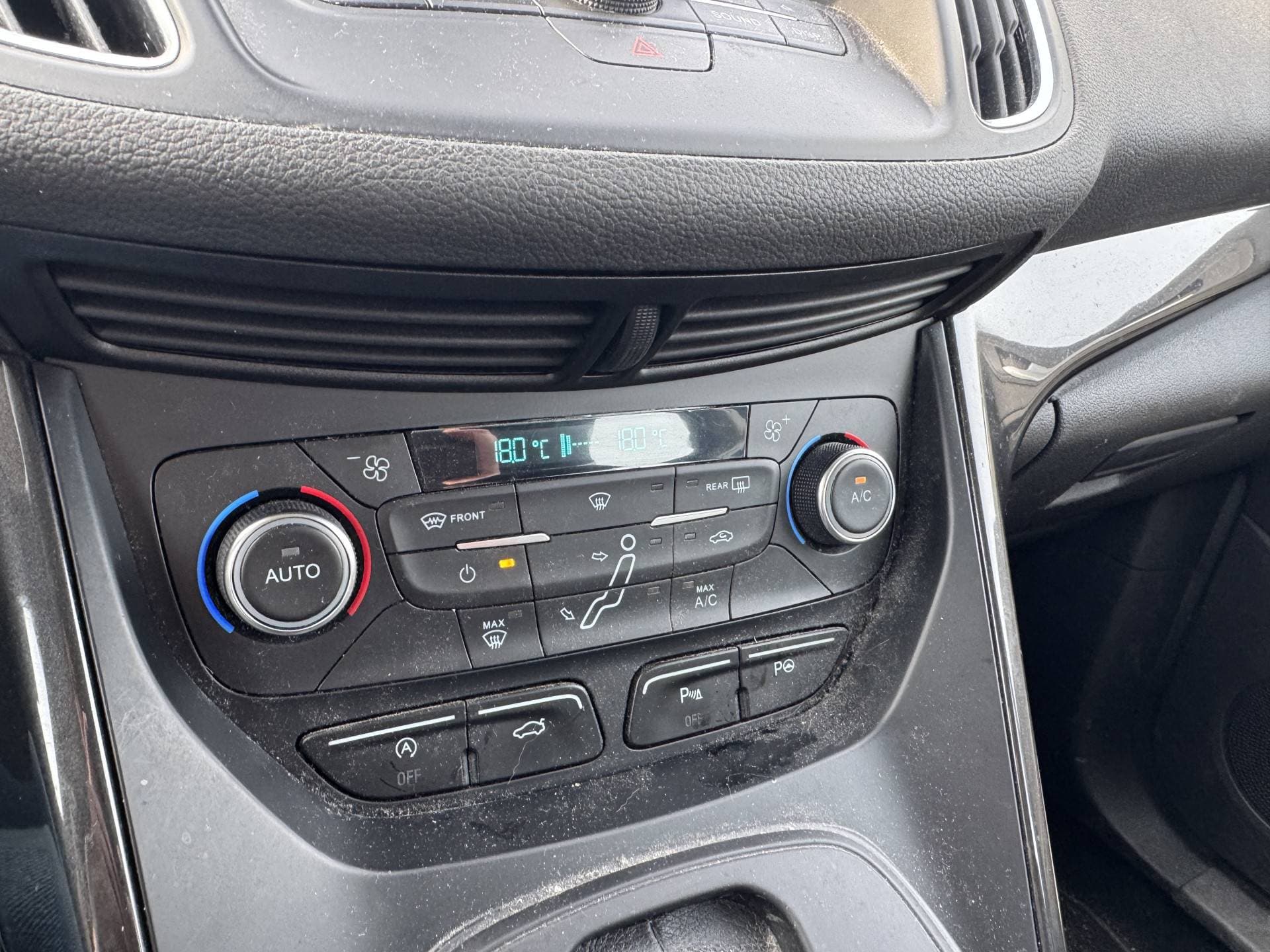 Ford Grand C-Max 1.5 Titanium Automaat thumbnail 19